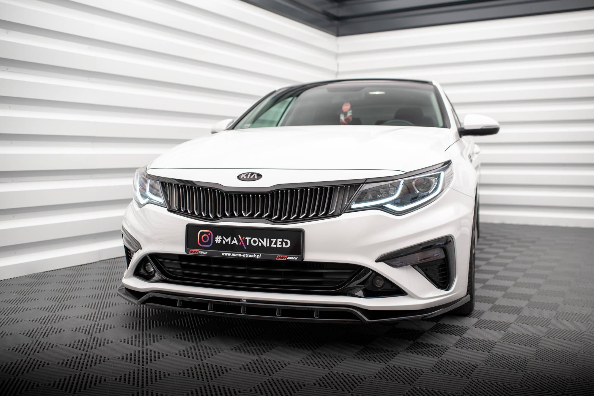 Maxton Design Street+ Spoilerlippe Front Ansatz V.1 passend für Kia Optima Mk4 Facelift schwarz Hochglanz