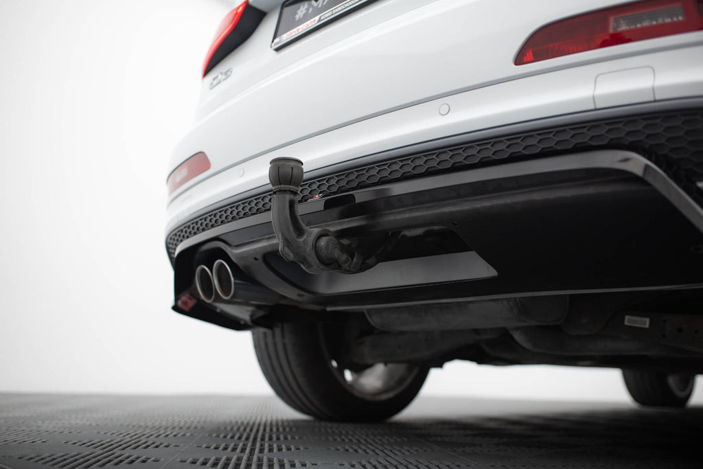 Maxton Design Street+ Mittlerer Diffusor RACE passend für Audi Q3 S-line 8U schwarz Hochglanz