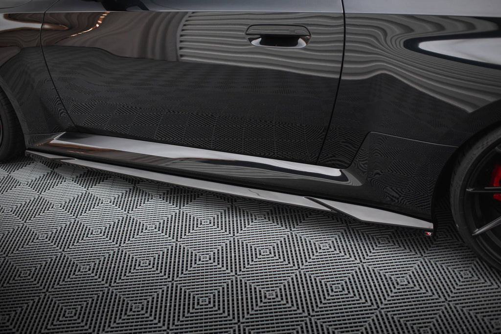 Maxton Design Street+ Seitenschweller Leisten V.2 passend für BMW M2 G87 schwarz Hochglanz
