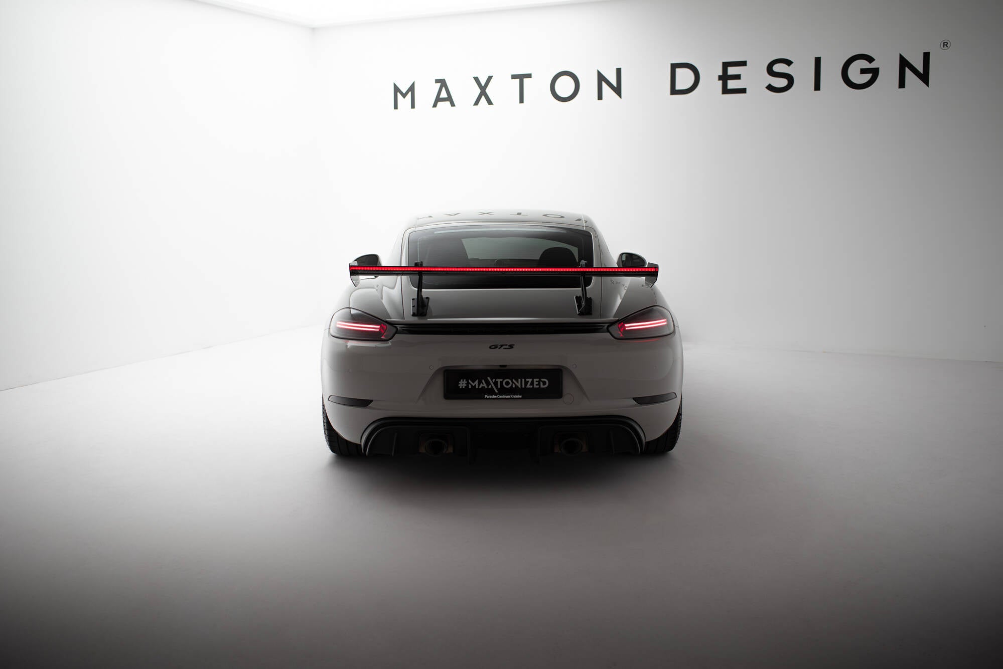 Maxton Design Carbon Spoiler With Upper Swan Mounting V.2 + LED Porsche 718 Cayman 982c für Porsche Cayman 982c