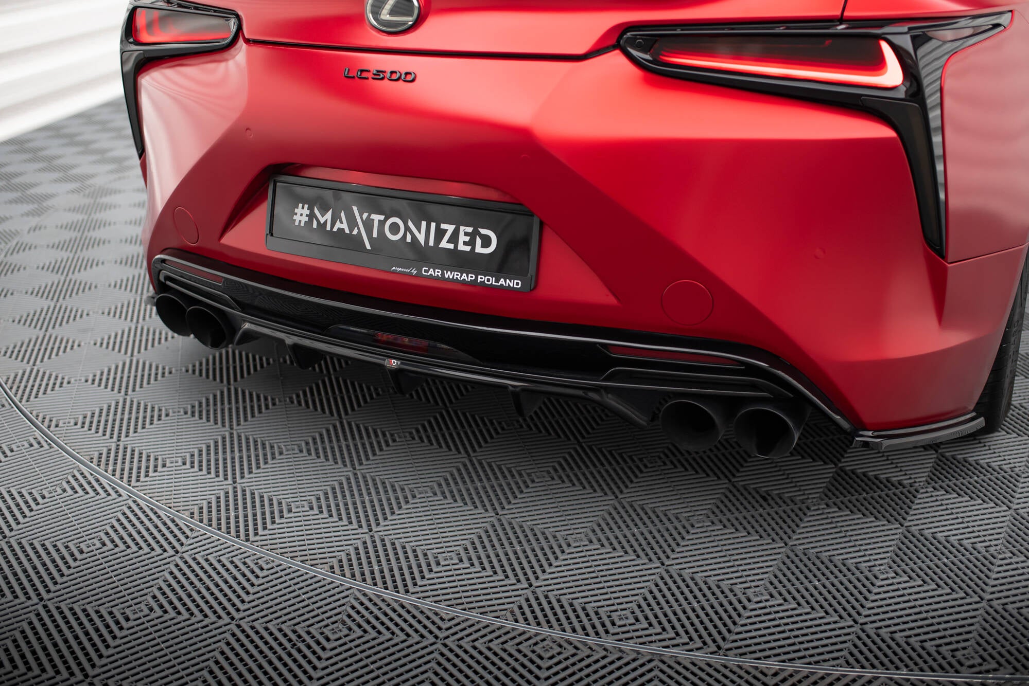 Maxton Design Diffusor Heck Ansatz passend für Lexus LC 500 schwarz Hochglanz