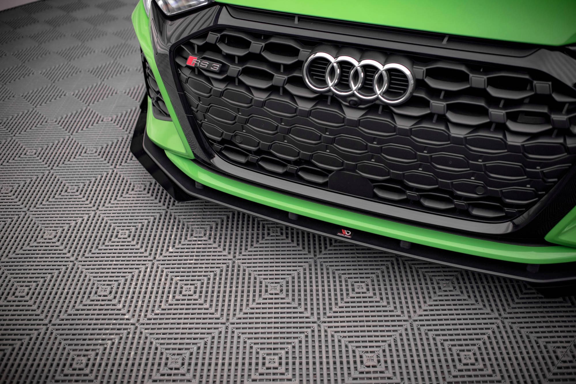 Maxton Design Street Pro Street+ Spoilerlippe Front Ansatz passend für + Flaps passend für V.1 + Flaps Audi RS3 8Y schwarz Hochglanz