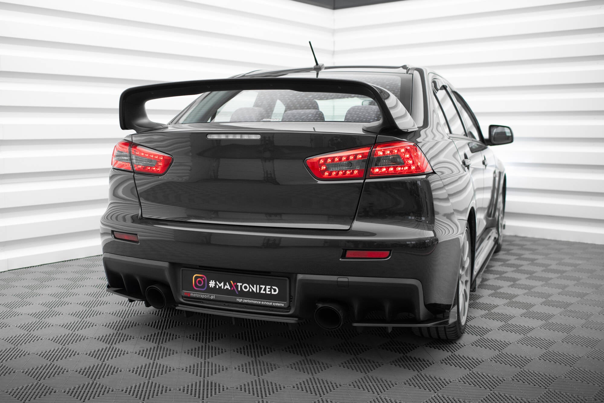Maxton Design Street Pro Heckschürze passend für Mitsubishi Lancer EVO X