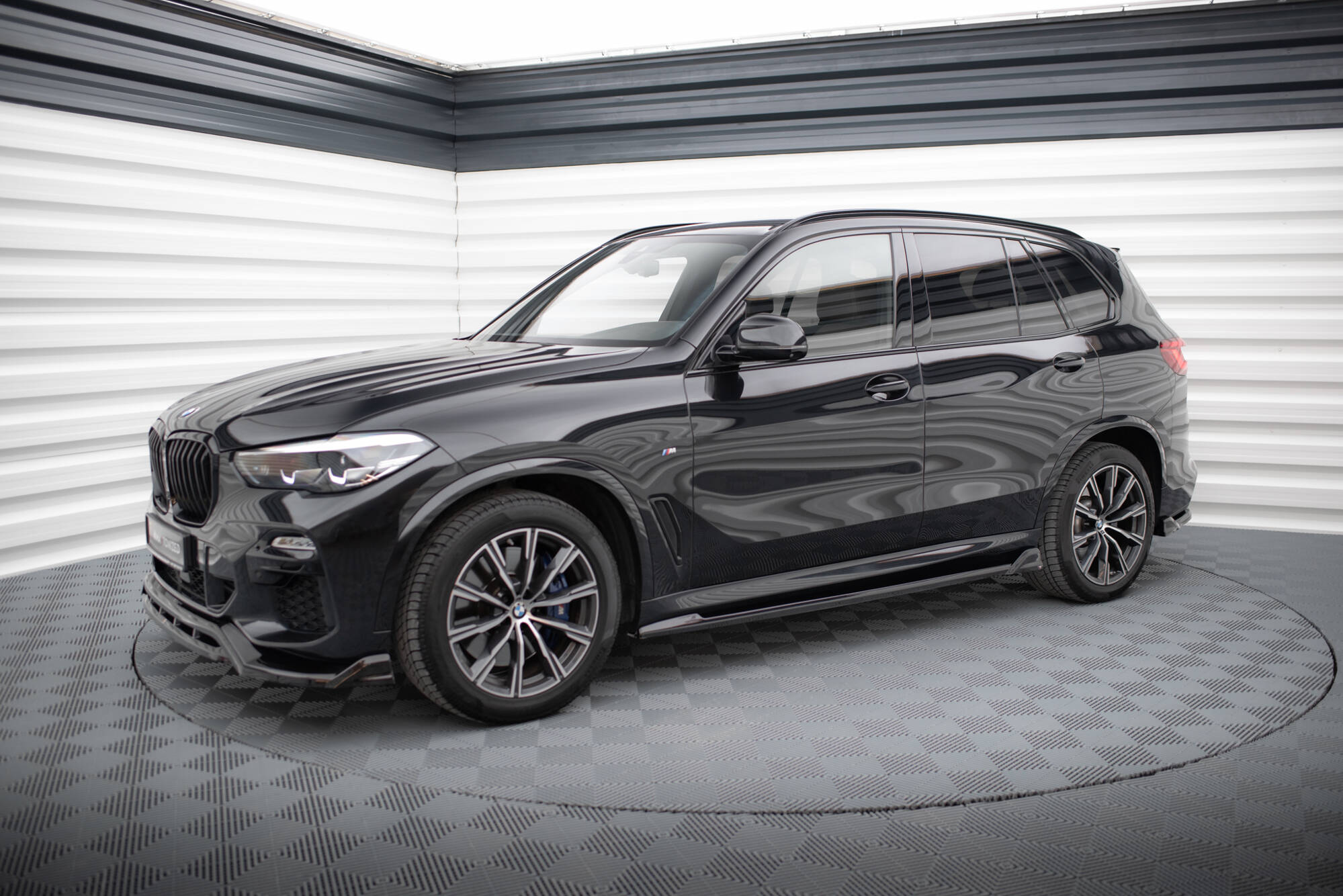 Maxton Design Street+ Seitenschweller Leisten V.2 passend für BMW X5 M-Paket G05 schwarz Hochglanz