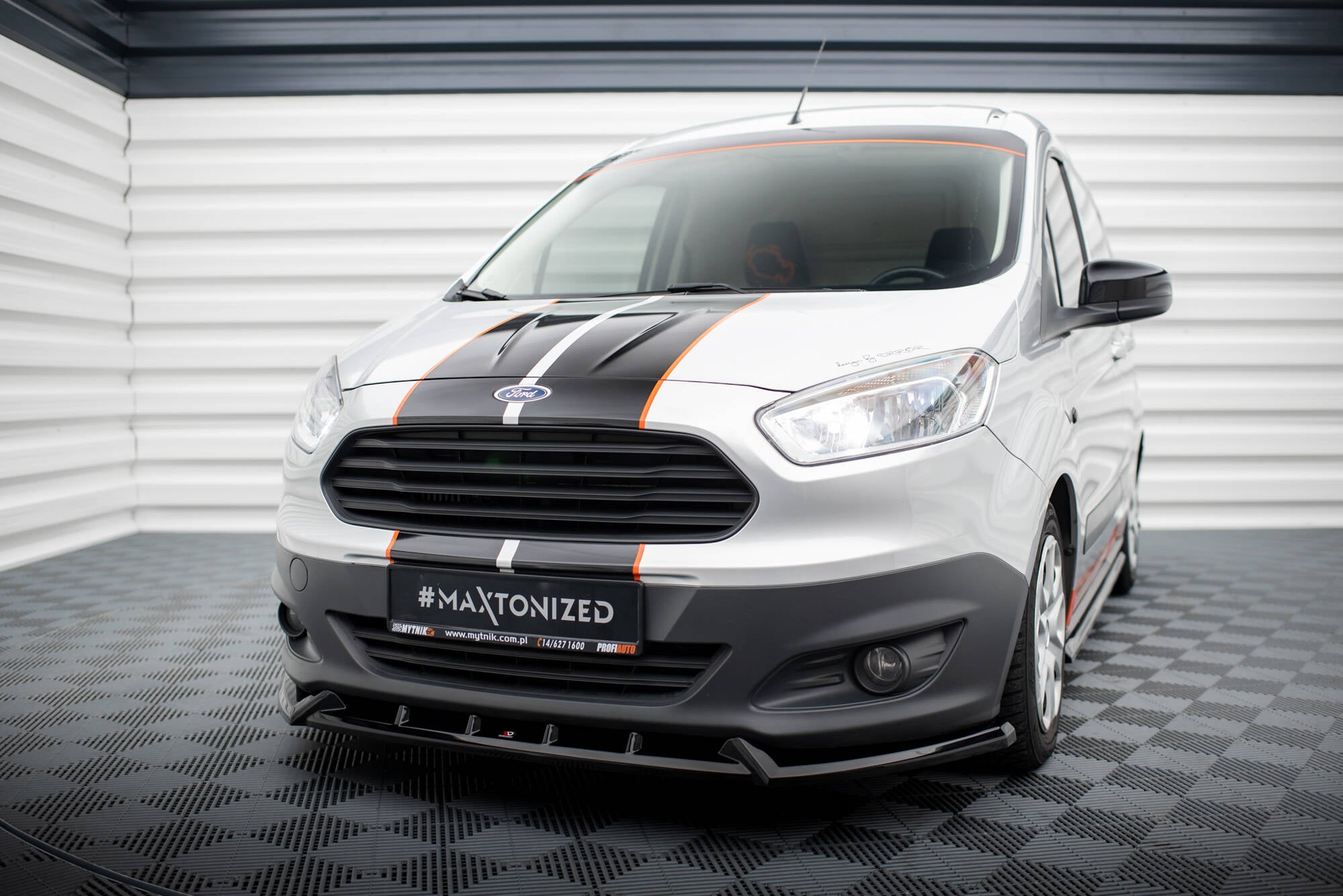 Maxton Design Street+ Spoilerlippe Front Ansatz passend für Ford Transit Courier Mk1 schwarz Hochglanz