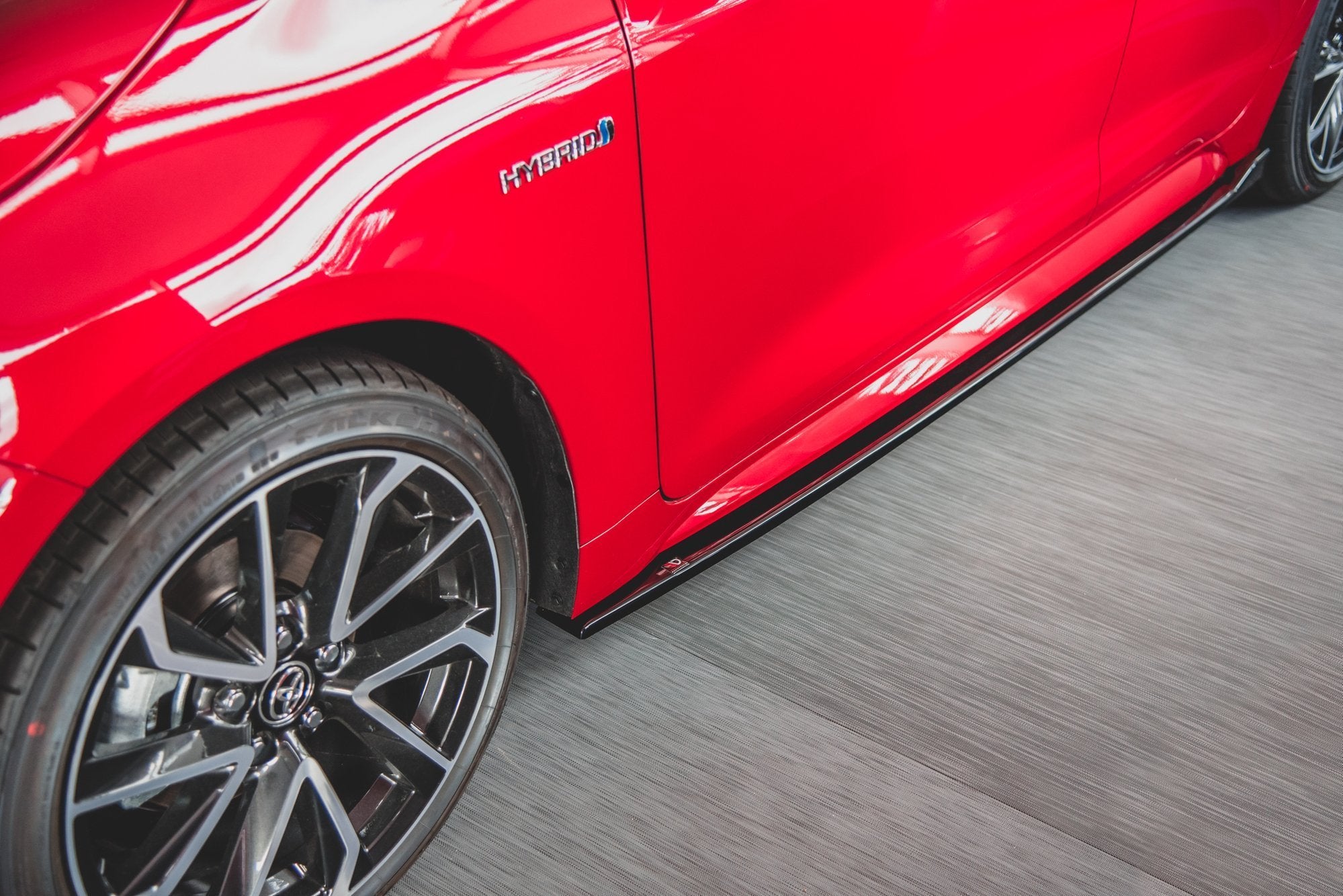 Maxton Design Seitenschweller Ansatz für Toyota Corolla XII Hatchback Carbon Look