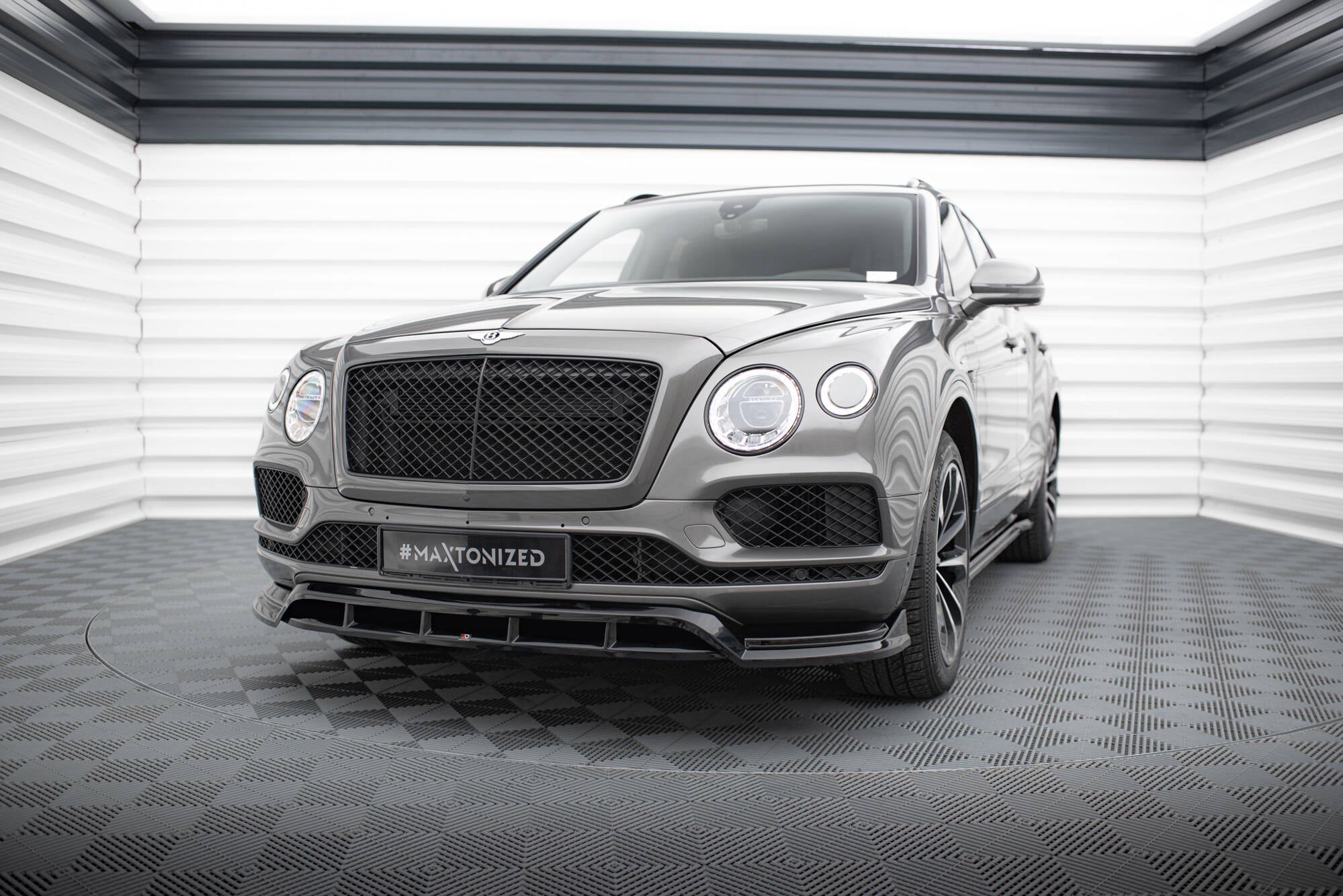 Maxton Design Street+ Spoilerlippe Front Ansatz passend für Bentley Bentayga Mk1 schwarz Hochglanz