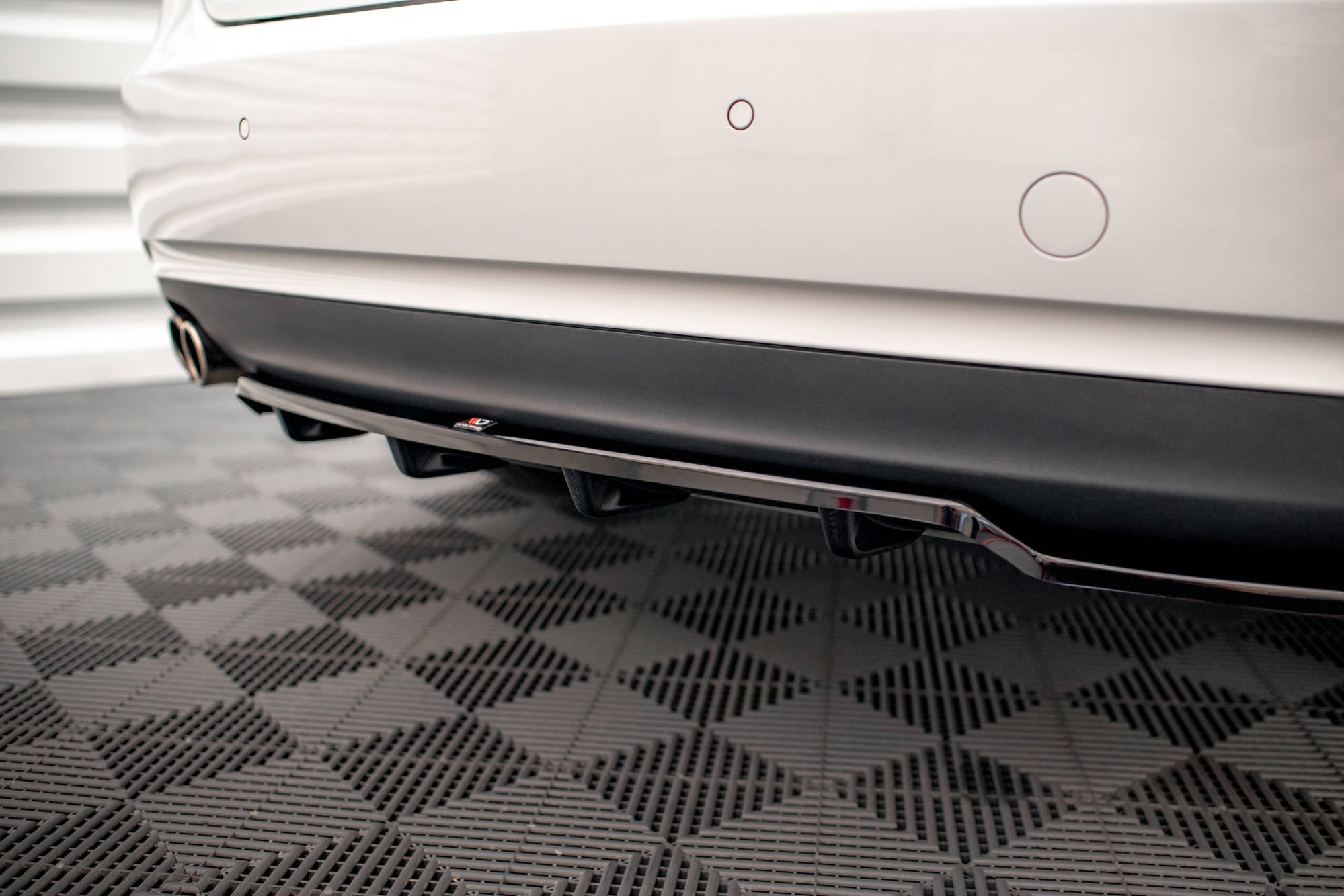 Maxton Design Street+ Mittlerer Diffusor RACE passend für Audi A5 Coupe 8T Facelift schwarz Hochglanz