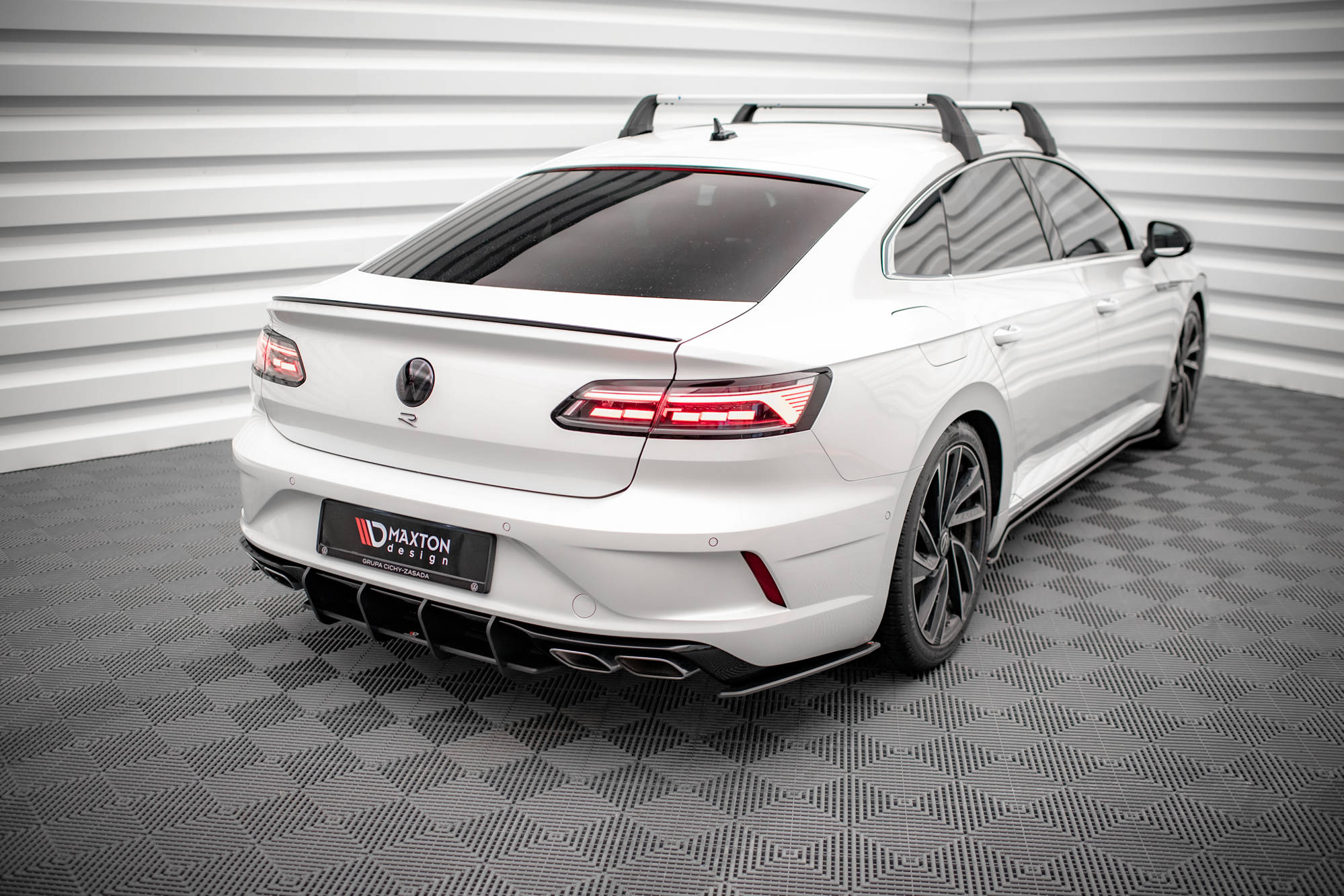 Maxton Design Street Pro Heck Ansatz Flaps Diffusor passend für VW Arteon R Limousine / Shooting Brake Mk1 Faceift