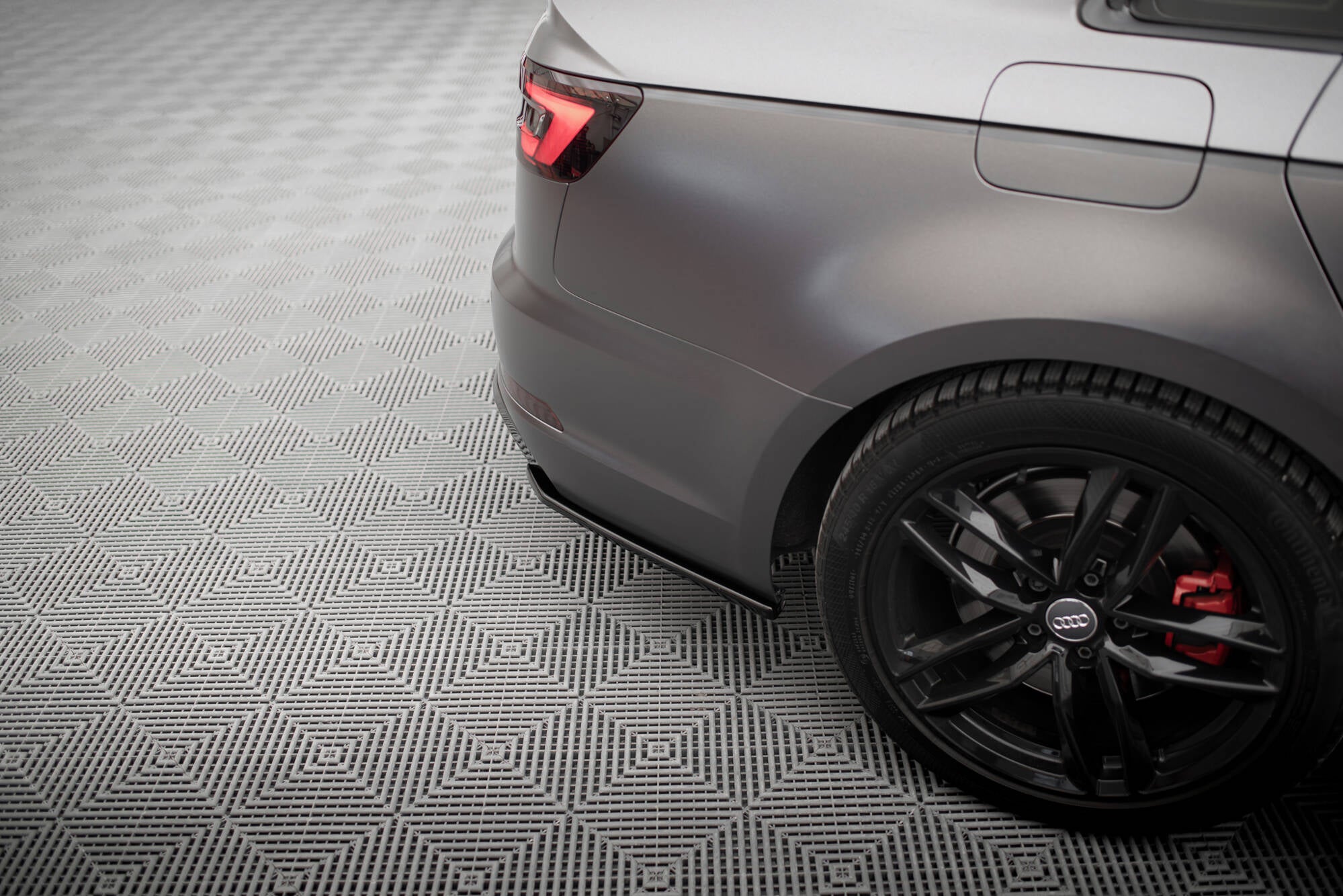 Maxton Design Heck Ansatz Flaps Diffusor V.3 passend für Audi A4 S-line B9 schwarz Hochglanz