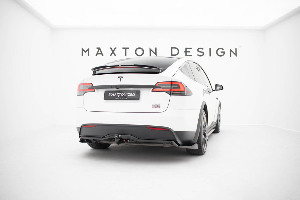 Maxton Design Street+ Mittlerer Diffusor RACE V.2 passend für Tesla Model X Mk1 Facelift schwarz Hochglanz