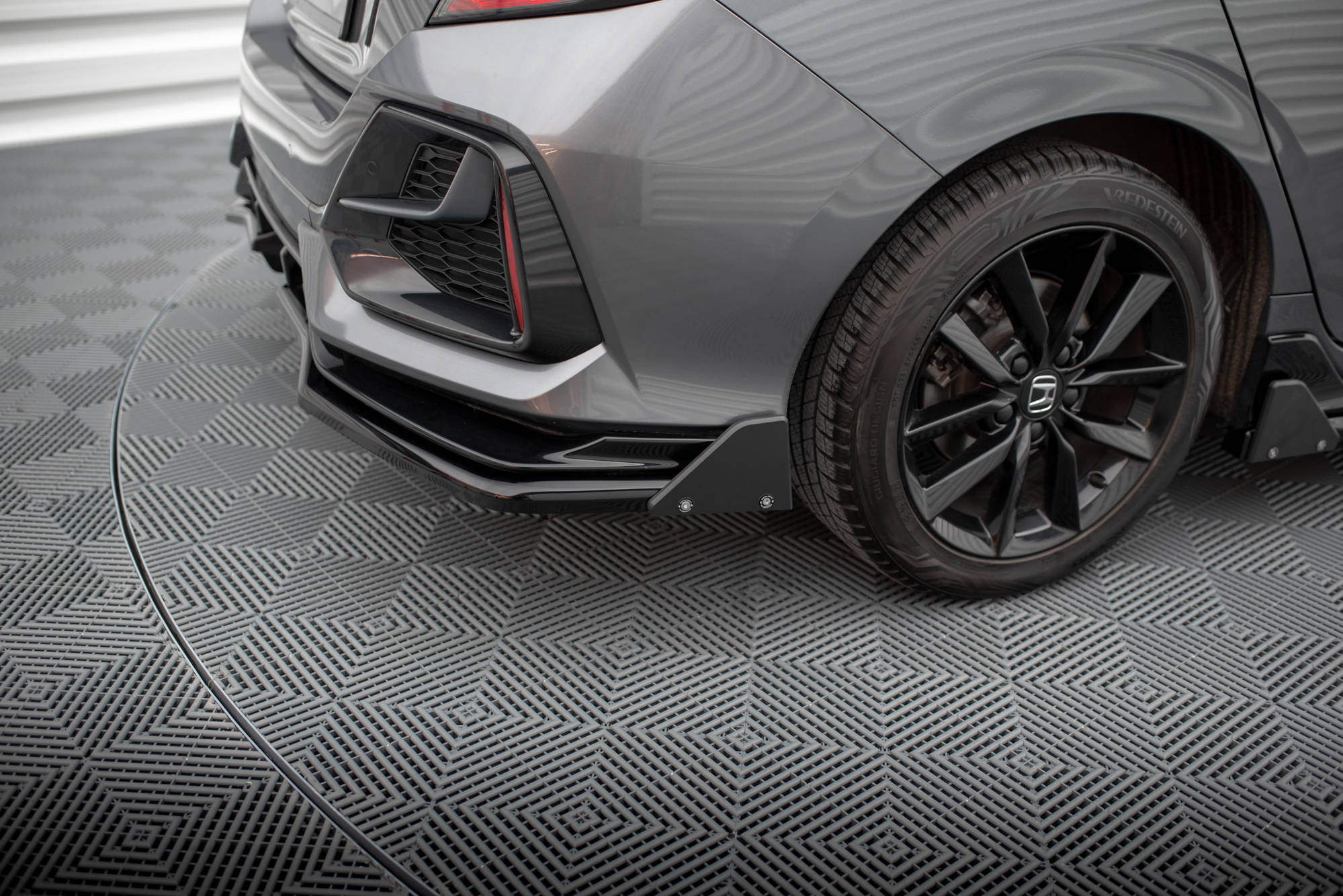 Maxton Design Heckansatz V.1 (mit einem vertikalem balken) + Flaps Honda Civic Sport Mk 10 Facelift für Honda Civic Mk10 Facelift