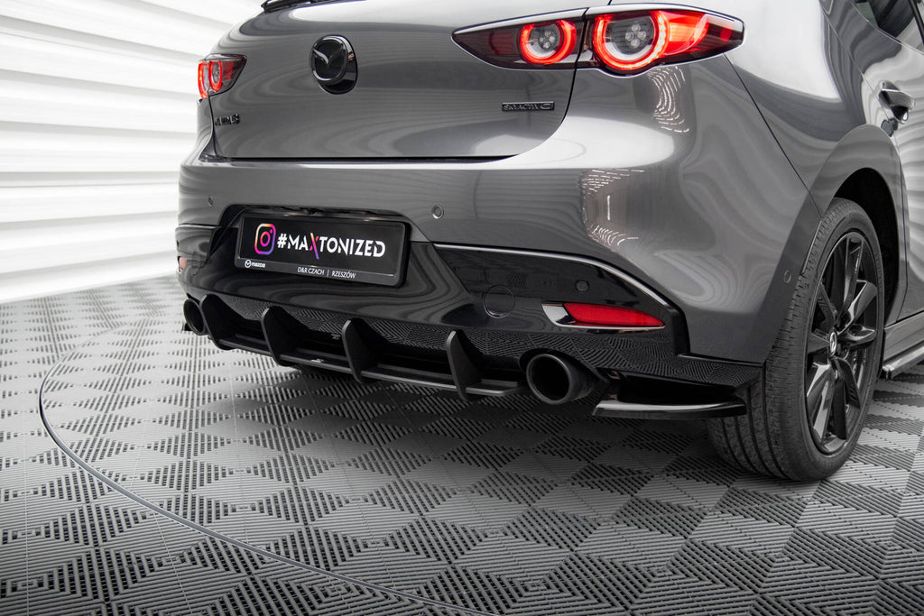 Maxton Design Street Pro Heckschürze passend für Mazda 3 Mk4