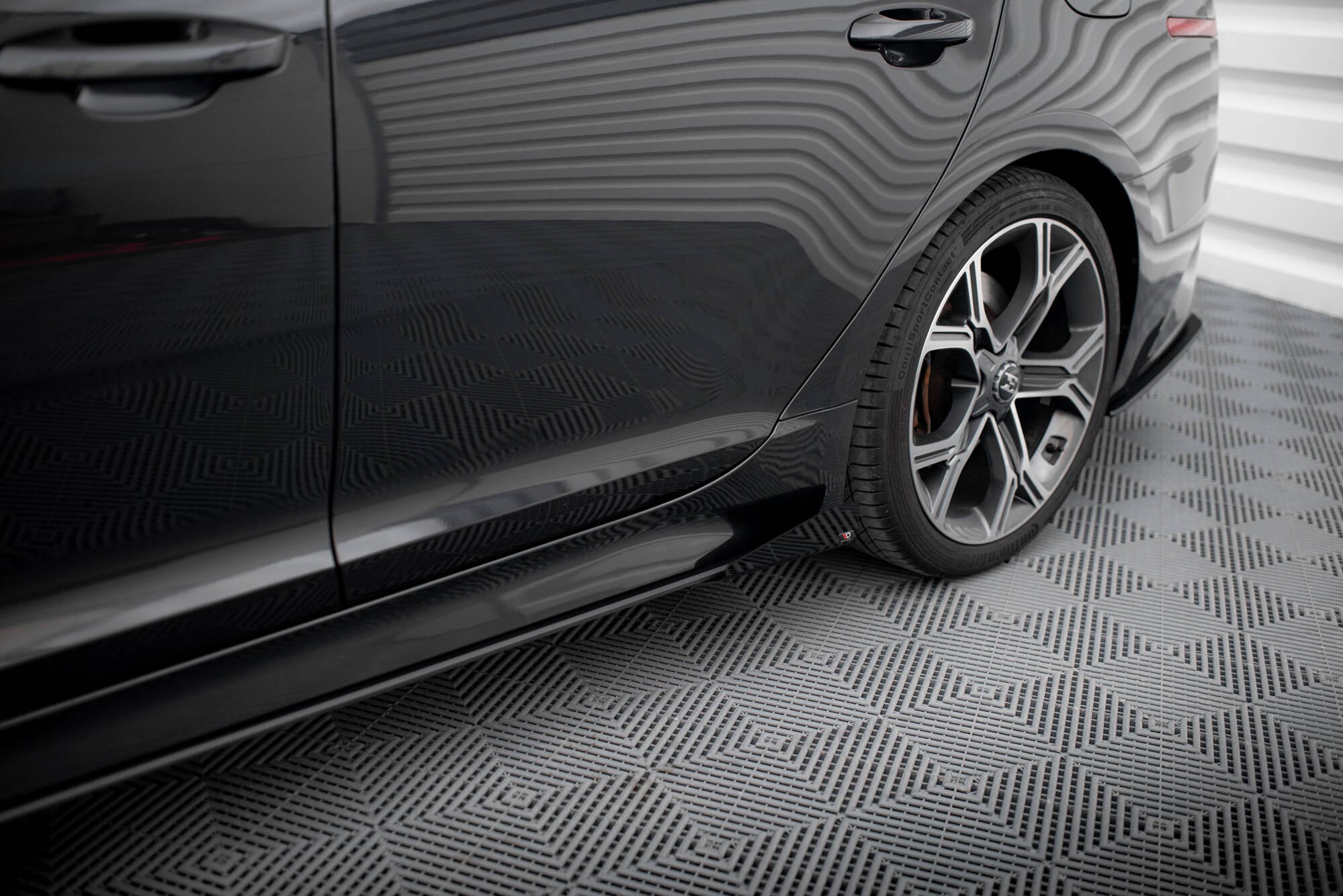 Maxton Design Street Pro Street+ Seitenschweller Leisten + Flaps passend für Kia Stinger GT / GT-Line / Standard Mk1 schwarz Hochglanz
