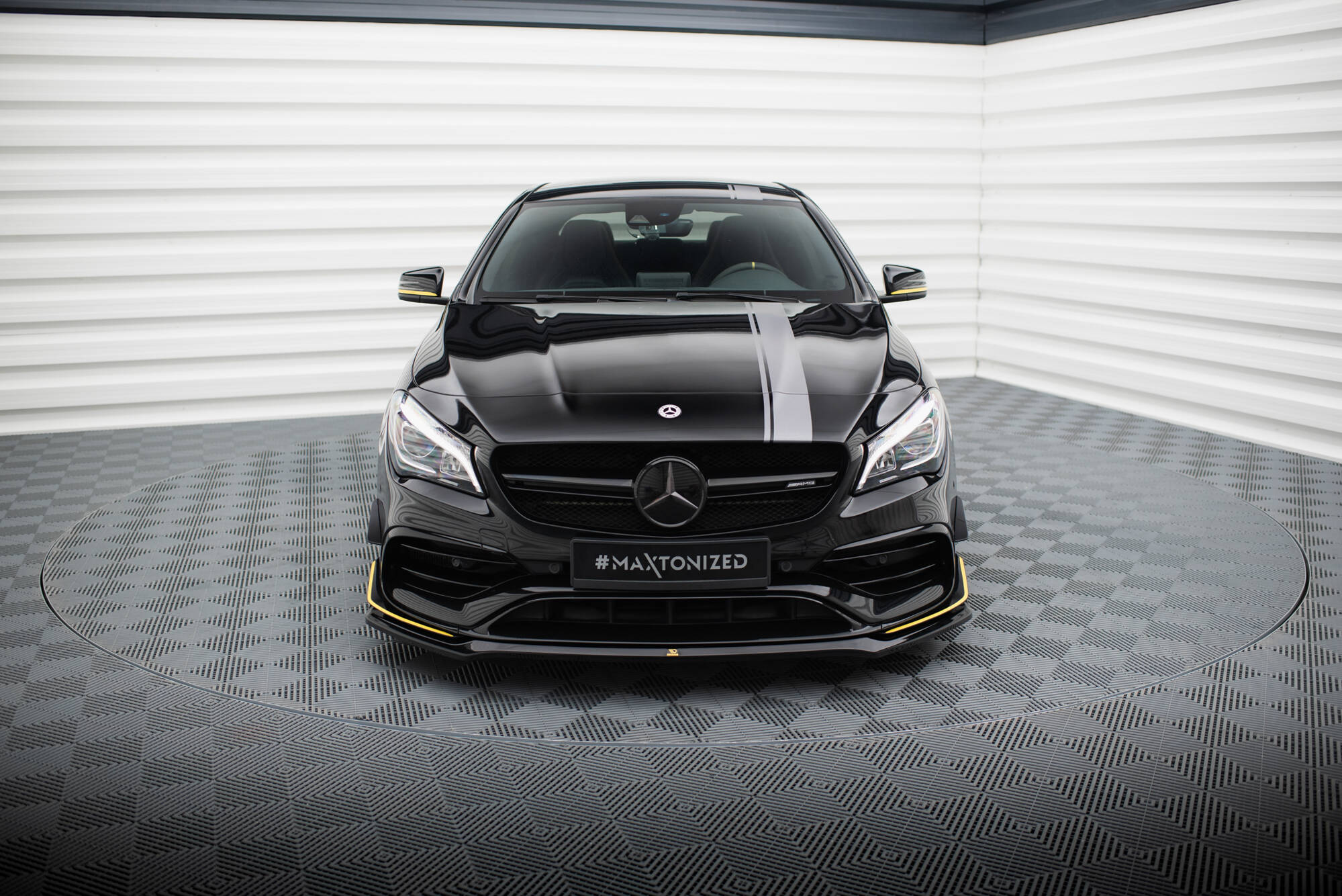 Maxton Design Street+ Spoilerlippe Front Ansatz V.3 passend für Mercedes-AMG CLA 45 Aero C117 Facelift schwarz Hochglanz