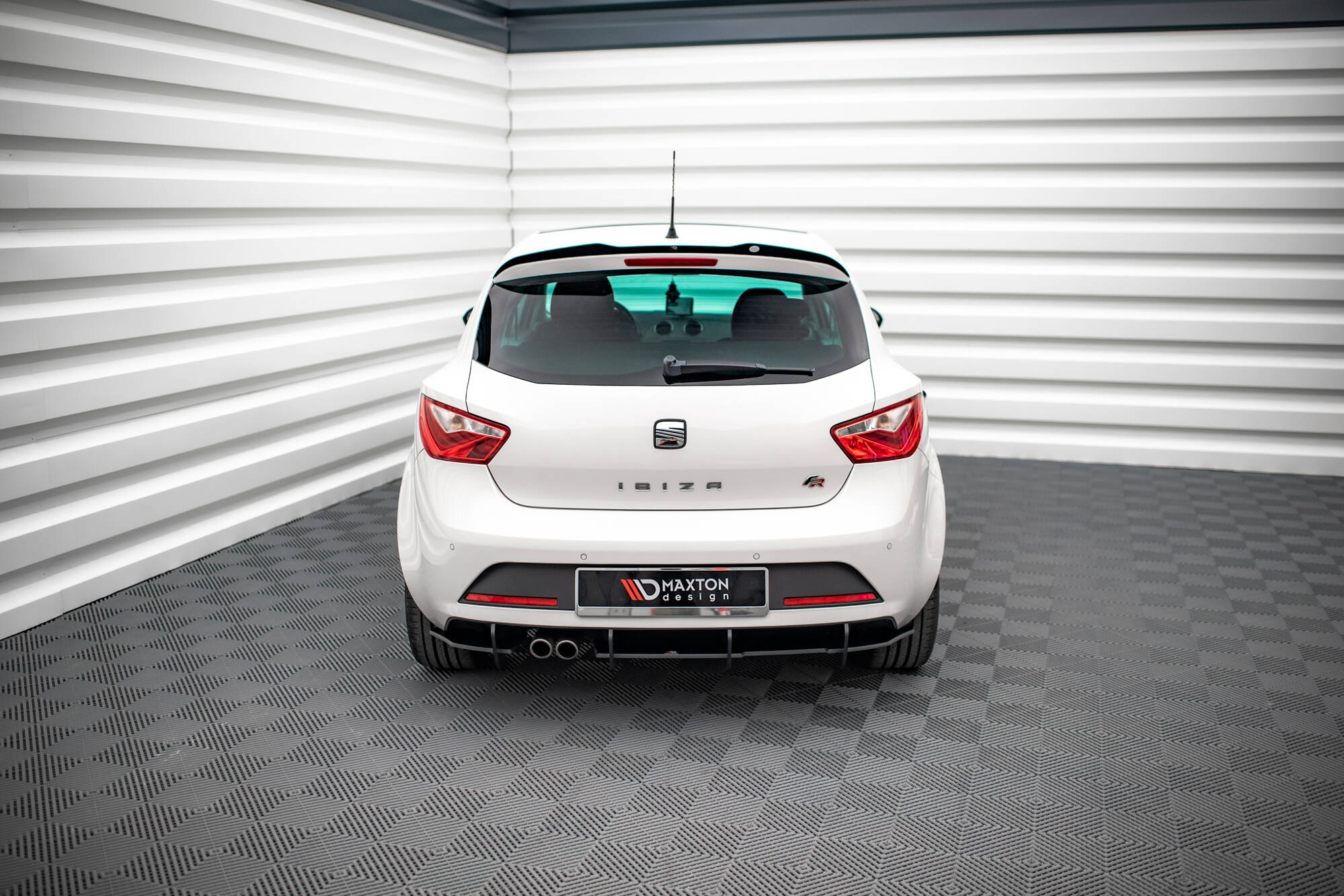 Maxton Design Street Pro Heckschürze passend für Seat Ibiza FR SC Mk4 Facelift