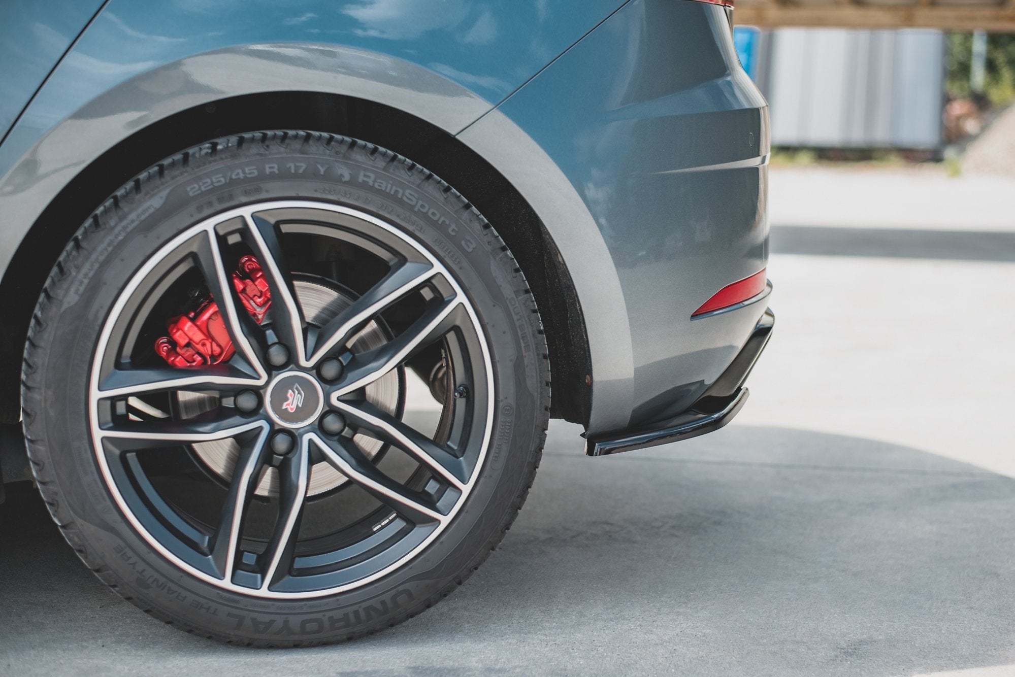 Maxton Design Heck Ansatz Flaps Diffusor passend für SEAT Leon Mk3 FR Facelift schwarz Hochglanz