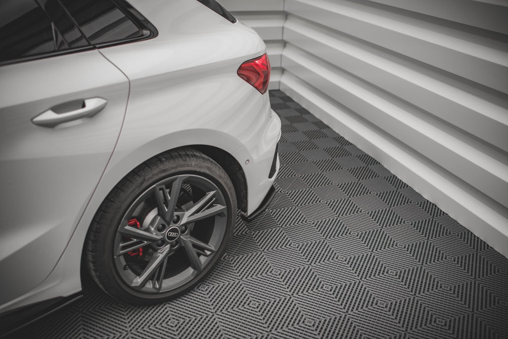 Maxton Design Heck Ansatz Flaps Diffusor V.1 passend für Audi S3 Sportback 8Y schwarz Hochglanz