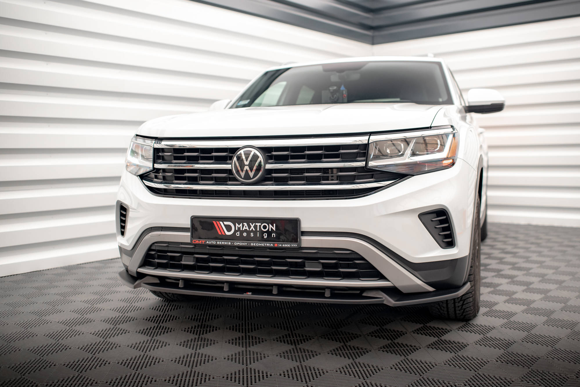 Maxton Design Street+ Spoilerlippe Front Ansatz V.1 passend für VW Atlas Cross Sport schwarz Hochglanz