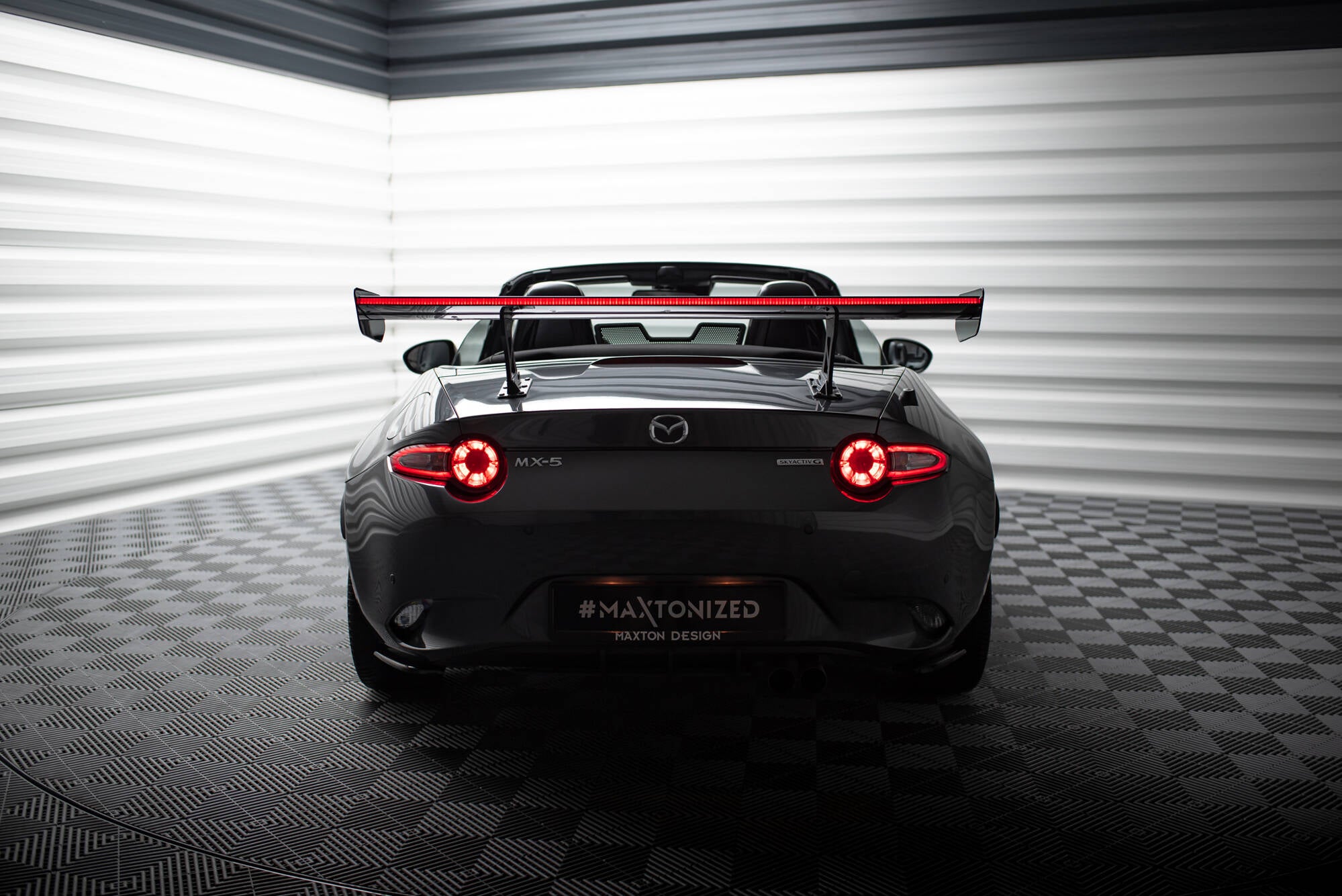 Maxton Design Carbon Spoiler JDM Style + LED Mazda MX-5 ND (Mk4) für Mazda MX-5 Mk4 (ND)