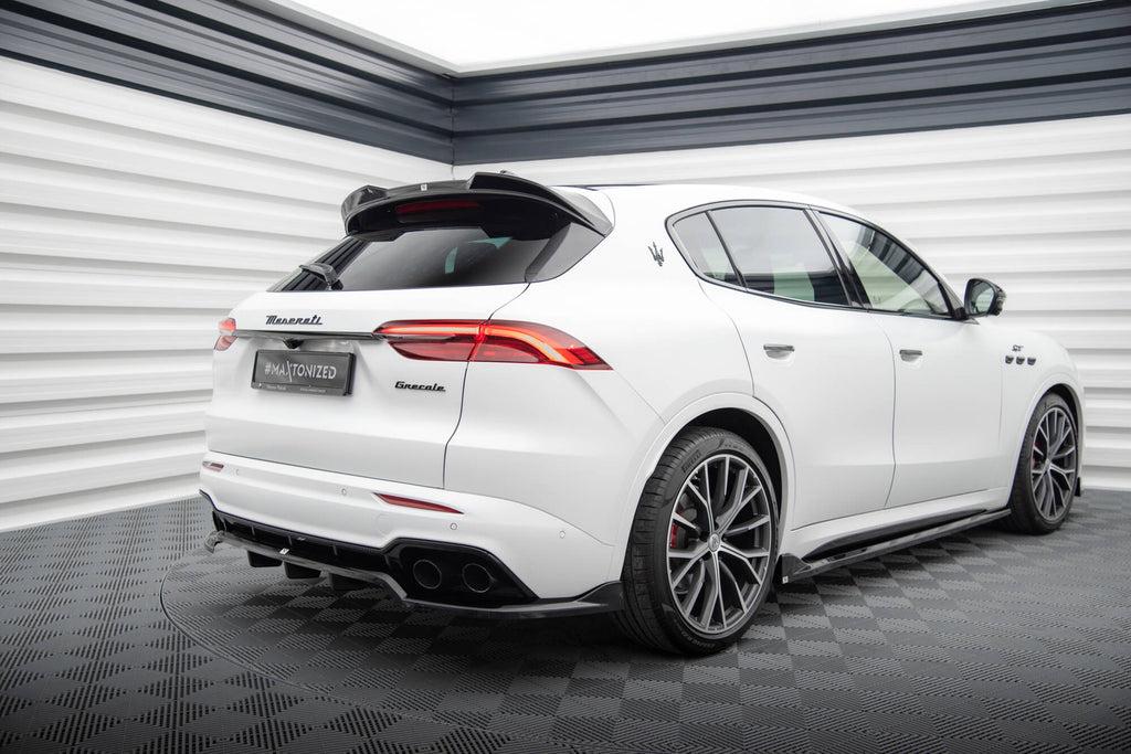 Maxton Design Street+ Mittlerer Diffusor RACE passend für Maserati Grecale GT / Modena Mk1 schwarz Hochglanz