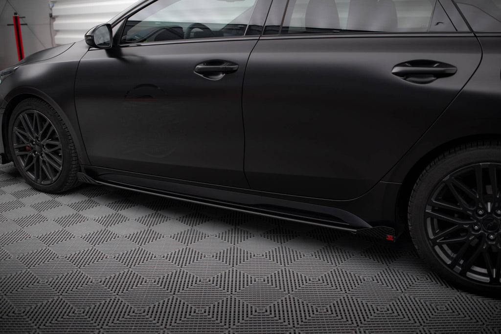 Maxton Design Street Pro Street+ Seitenschweller Leisten + Flaps passend für Kia Proceed GT / GT-Line Mk1 Facelift / Ceed GT Mk3 Facelift schwarz Hochglanz
