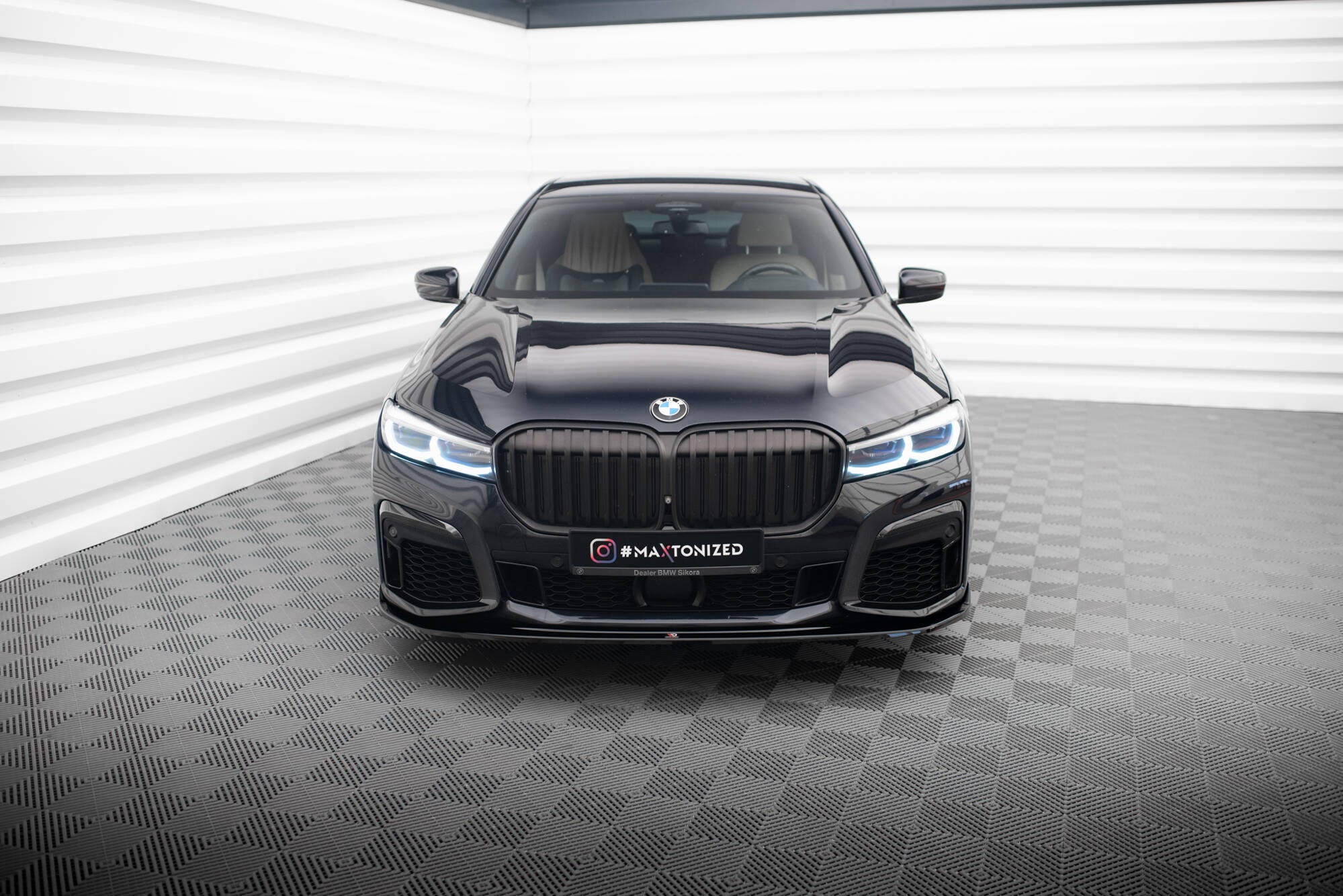 Maxton Design Street+ Spoilerlippe Front Ansatz V.4 passend für BMW 7 M-Paket G11 / G12 Facelift schwarz Hochglanz