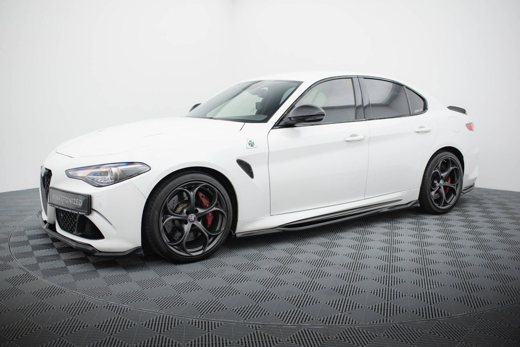 Maxton Design Street+ Seitenschweller Leisten passend für Alfa Romeo Giulia Quadrifoglio schwarz Hochglanz