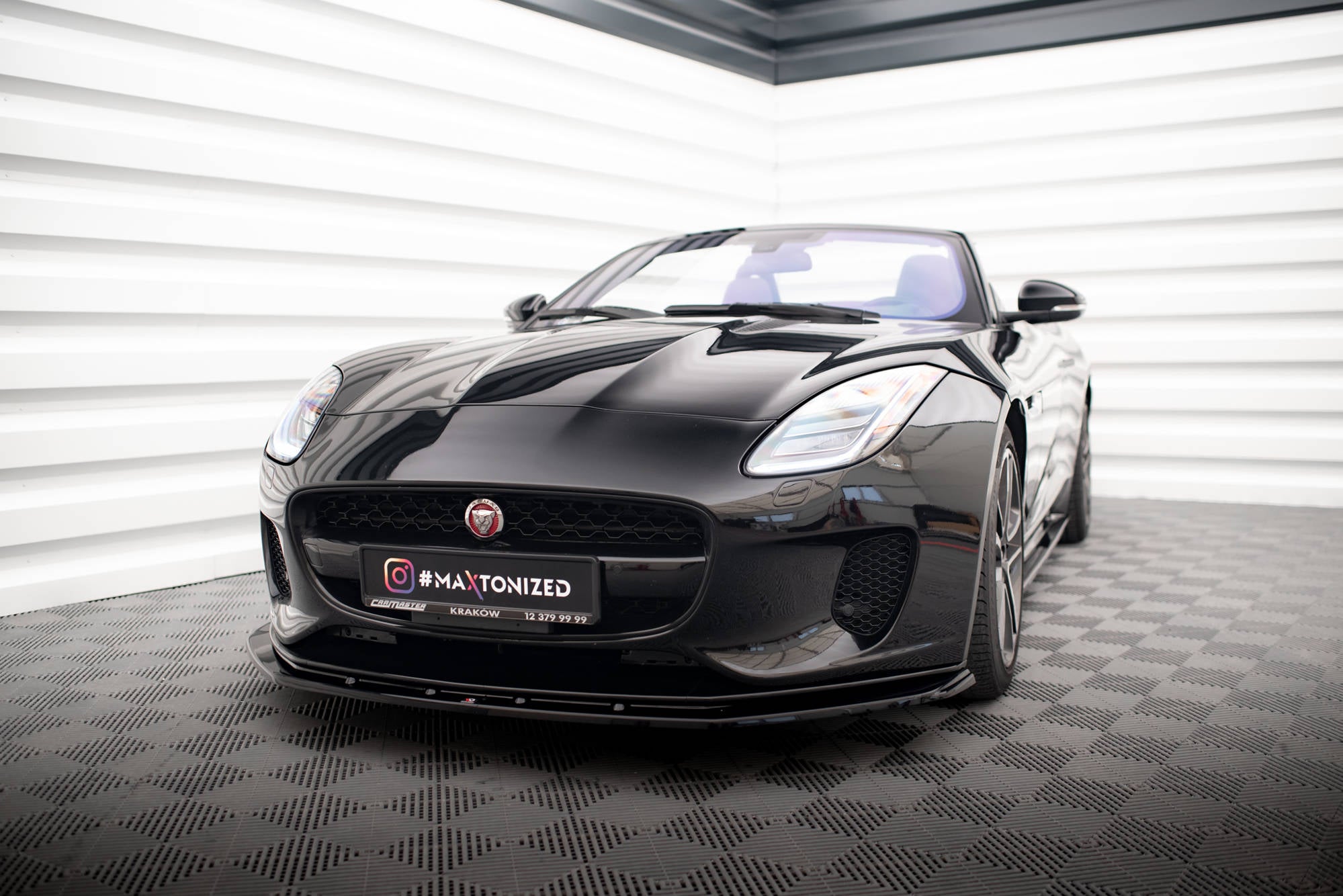 Maxton Design Street+ Spoilerlippe Front Ansatz V.1 passend für Jaguar F-Type X152 Facelift schwarz Hochglanz