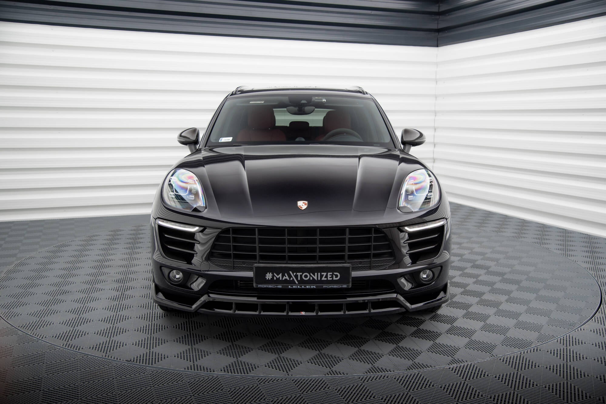 Maxton Design Street+ Spoilerlippe Front Ansatz V.3 passend für Porsche Macan Mk1 schwarz Hochglanz