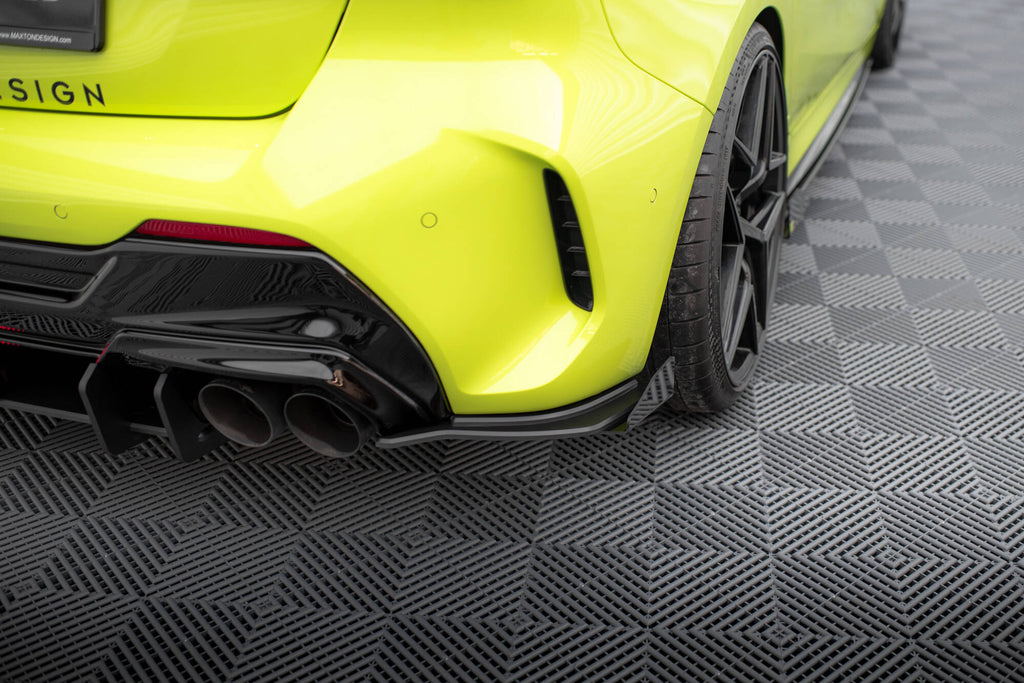 Maxton Design Street Pro Heck Ansatz Flaps Diffusor V.2 + Flaps V.2 passend für BMW 1er F40 M-Paket / M135i schwarz Hochglanz