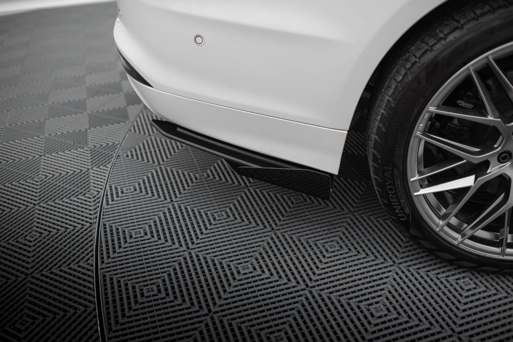 Maxton Design Street Pro Heck Ansatz Flaps Diffusor + Flaps passend für Ford Mondeo Sport Mk5 Facelift / Fusion Sport Mk2 Facelift schwarz Hochglanz