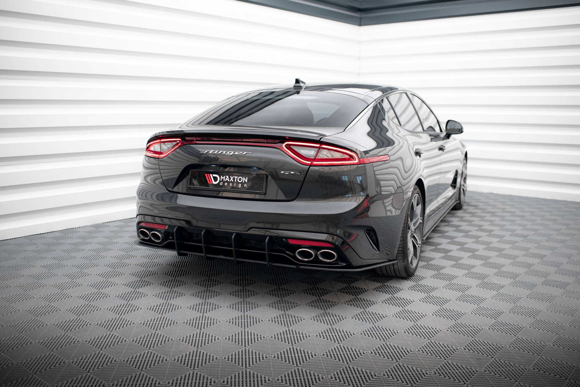Maxton Design Street Pro Heck Ansatz Flaps Diffusor passend für Kia Stinger GT / GT-Line Mk1
