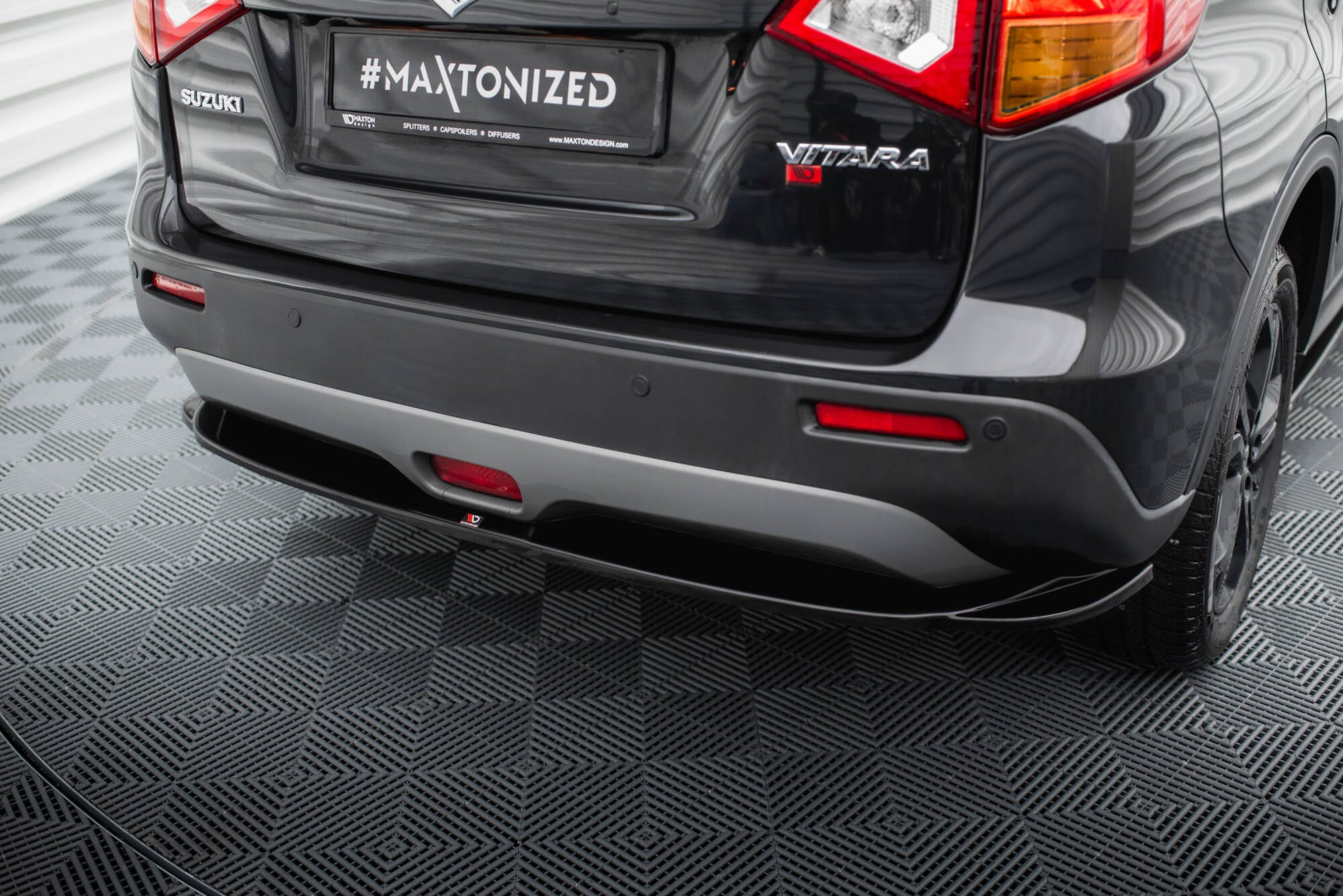 Maxton Design Heckansatz Suzuki Vitara S Mk2 schwarz Hochglanz für Suzuki Vitara Mk2