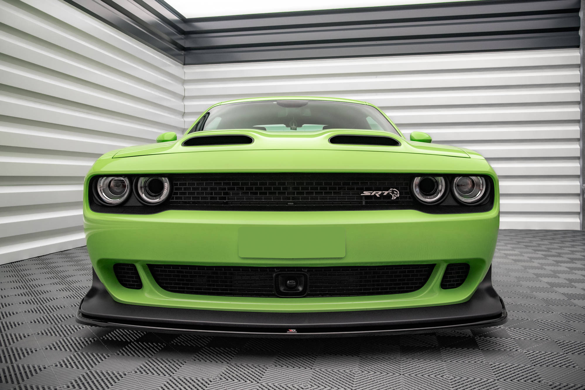 Maxton Design Street+ Spoilerlippe Front Ansatz passend für Dodge Challenger SRT Hellcat Widebody Mk3 schwarz Hochglanz