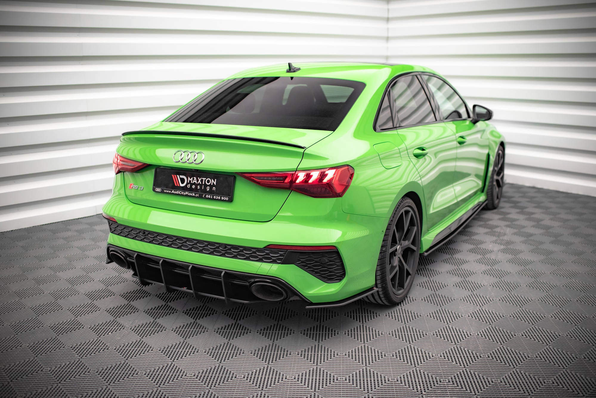 Maxton Design Street Pro Heck Ansatz Flaps Diffusor passend für Audi RS3 Limousine 8Y