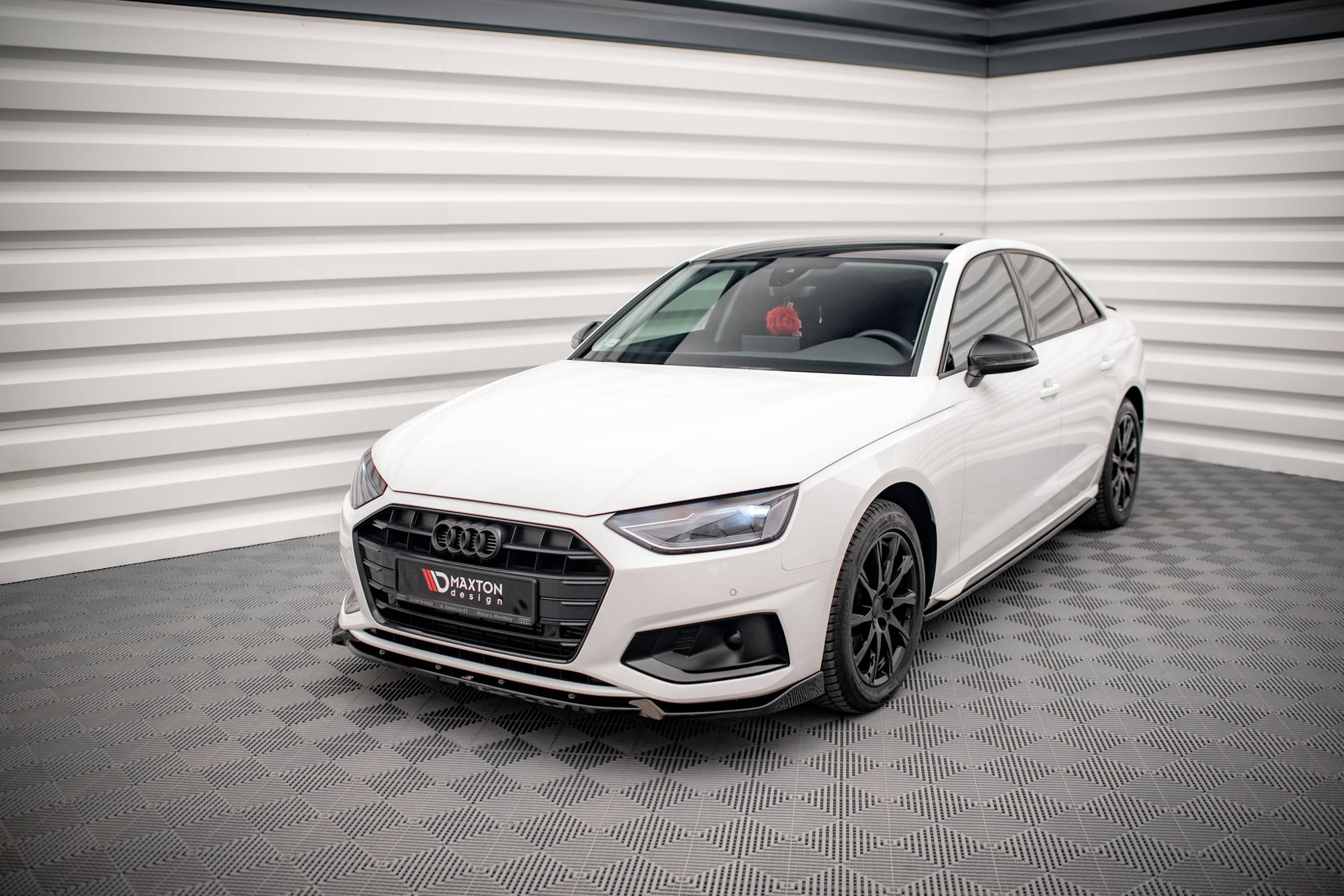 Maxton Design Street+ Spoilerlippe Front Ansatz V.1 passend für Audi A4 B9 Facelift schwarz Hochglanz