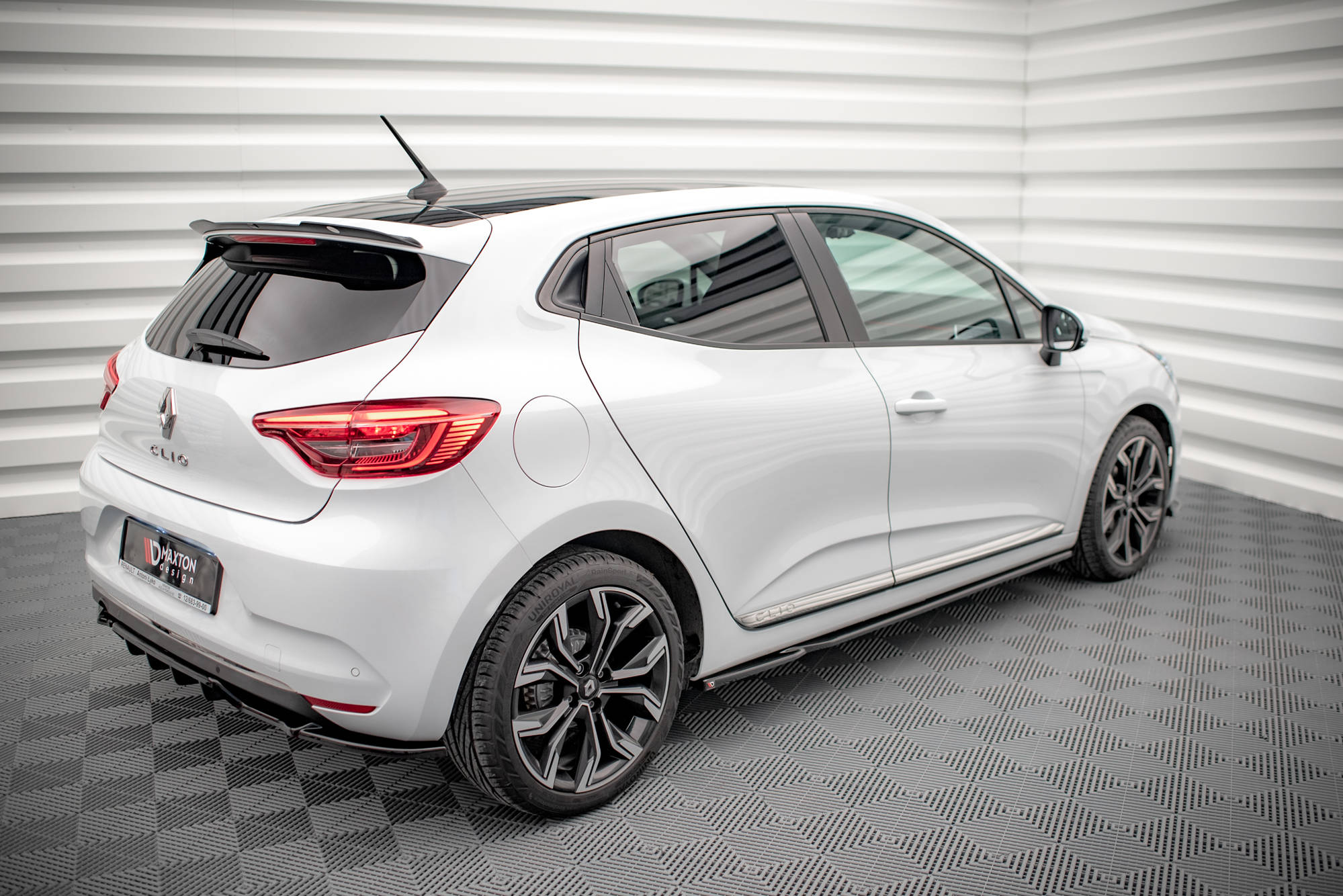 Maxton Design Street+ Seitenschweller Leisten passend für Renault Clio Mk5 schwarz Hochglanz