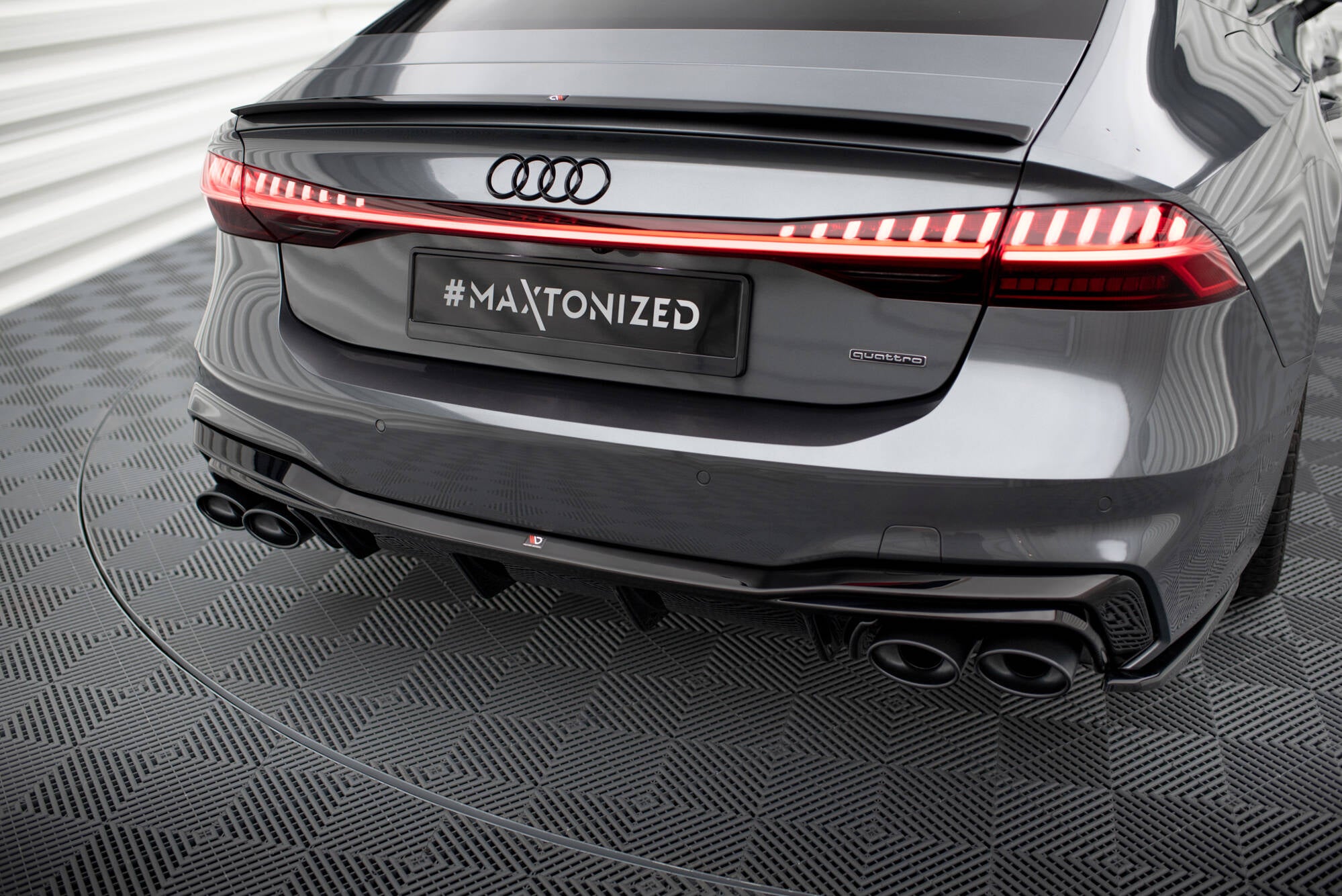 Maxton Design Diffusor Heck Ansatz + Endrohre passend für Audi A7 S-Line C8 / S7 C8 / C8 Facelift / S7 Facelift