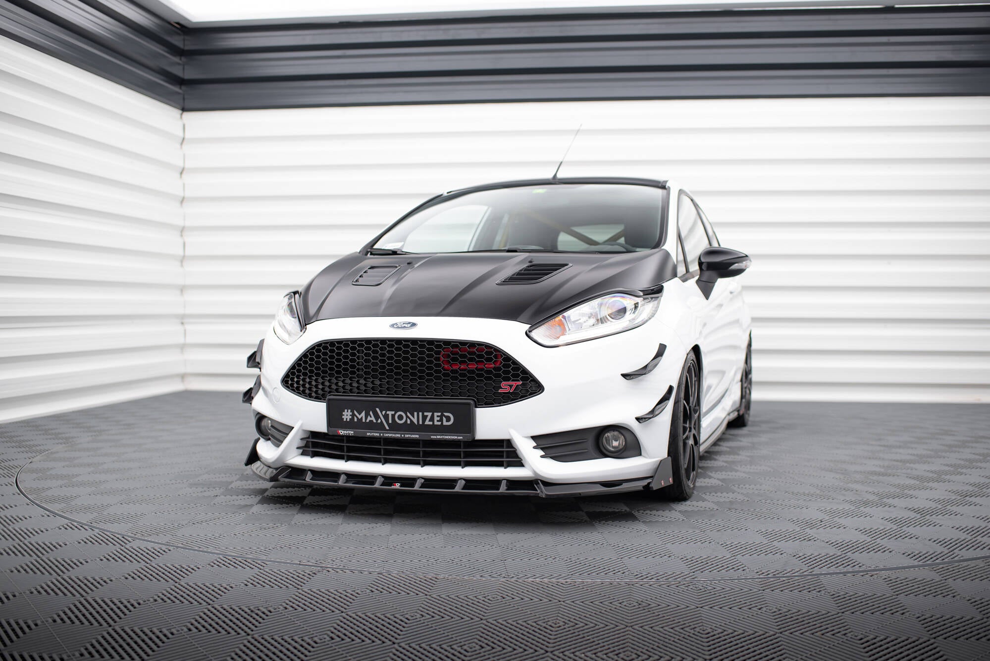 Maxton Design Street+ Spoilerlippe Front Ansatz V.6 + Flaps passend für Ford Fiesta ST Mk7 Facelift