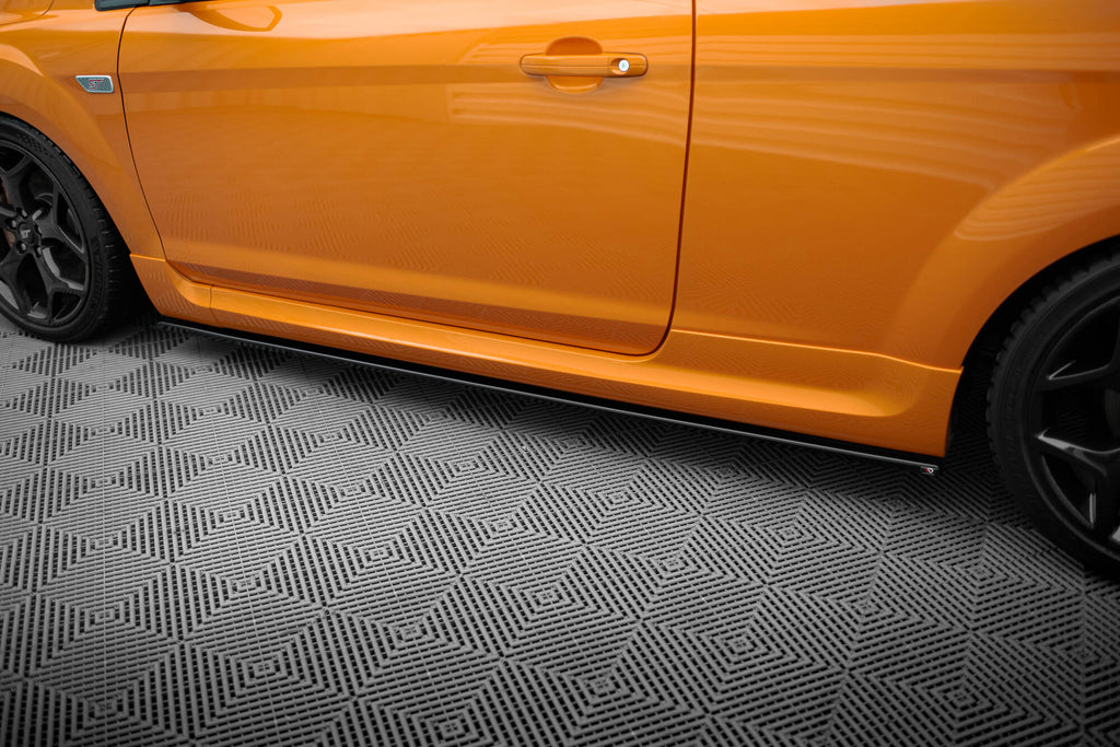 Maxton Design Street+ Seitenschweller Leisten passend für Ford Focus ST Mk2 FL schwarz Hochglanz