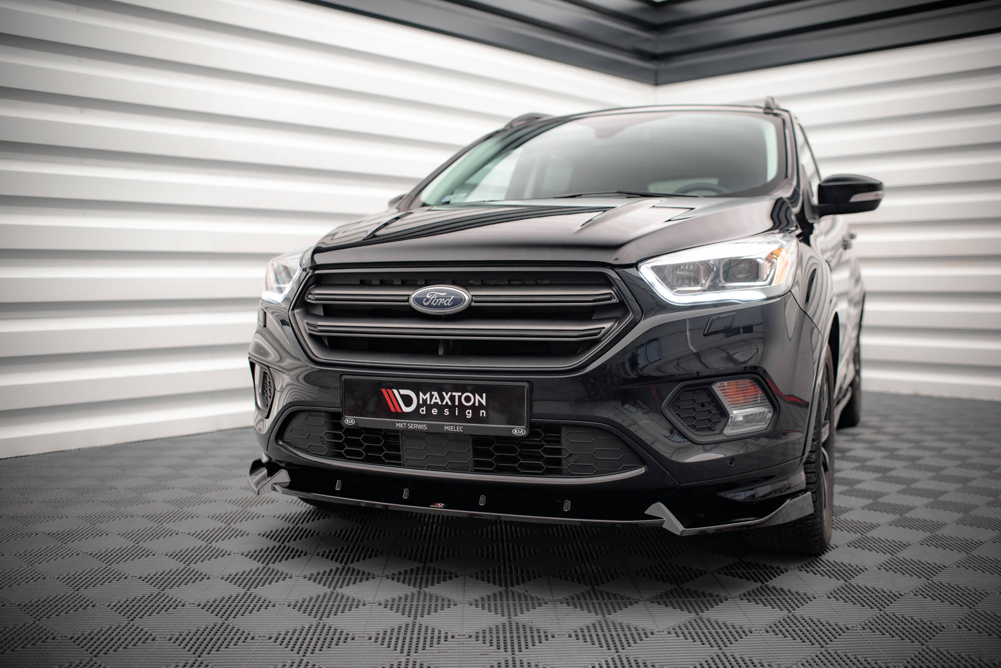 Maxton Design Street+ Spoilerlippe Front Ansatz V.2 passend für Ford Escape ST-Line Mk3 schwarz Hochglanz