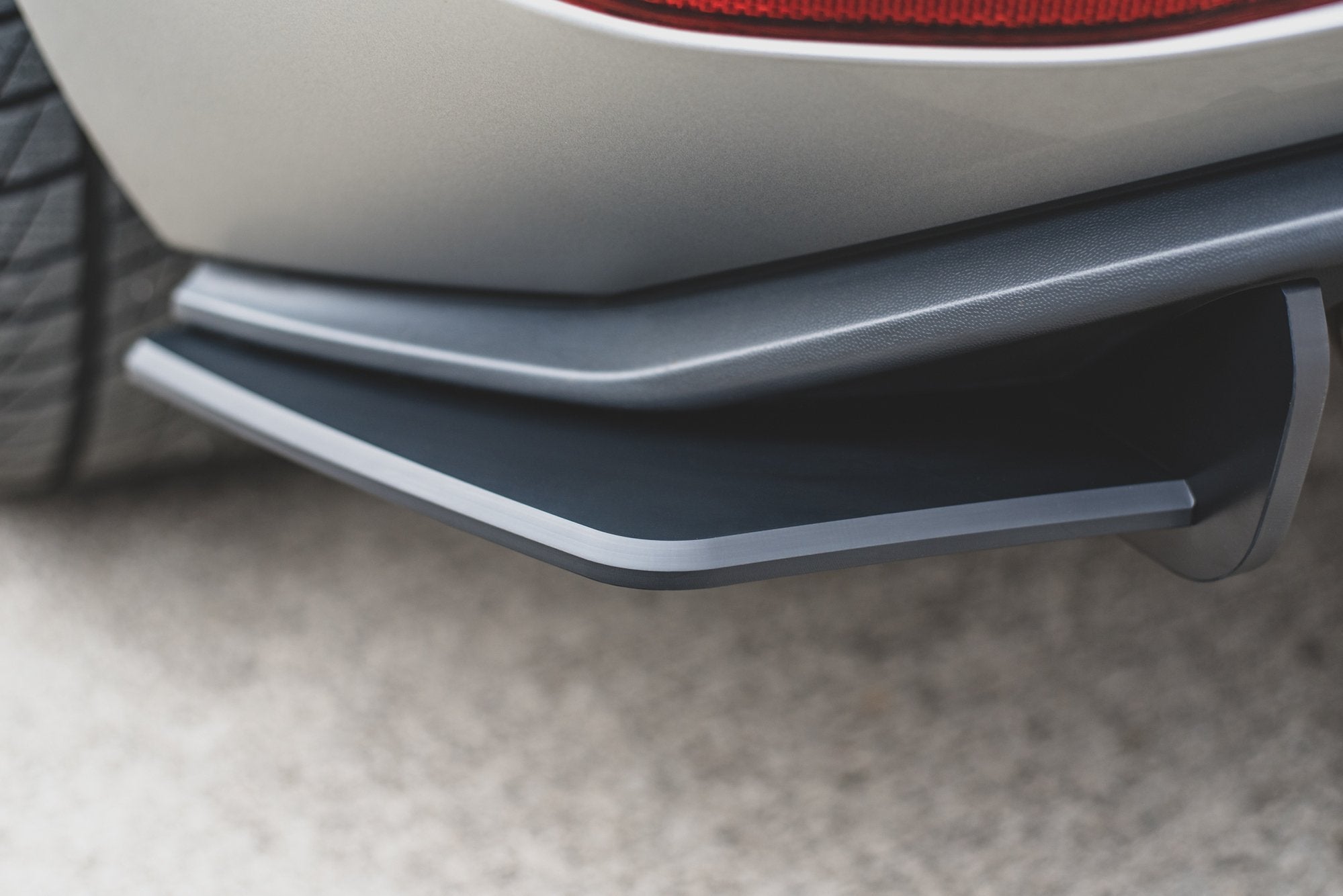 Maxton Design Street Pro Heck Ansatz Flaps Diffusor passend für L + R V.1 VW Golf 7 GTI
