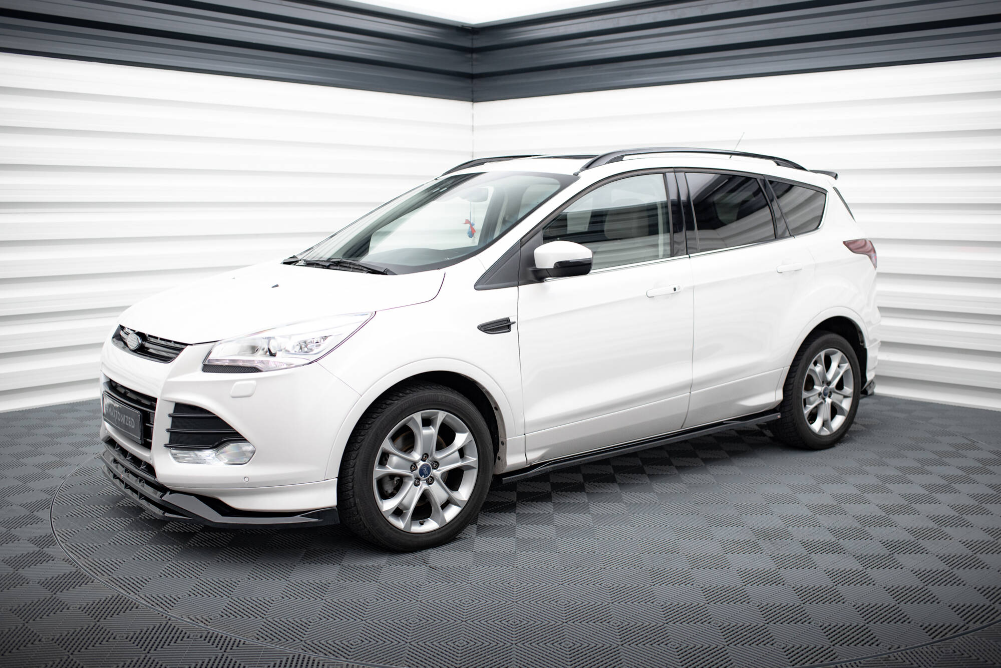 Maxton Design Street+ Seitenschweller Leisten passend für Ford Kuga ST-Line Mk2 Facelift schwarz Hochglanz