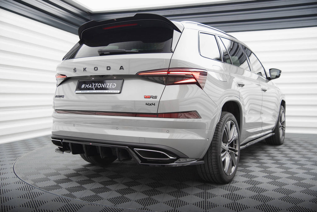 Maxton Design Street+ Mittlerer Diffusor RACE passend für Skoda Kodiaq RS Mk1 / Mk1 Facelift schwarz Hochglanz