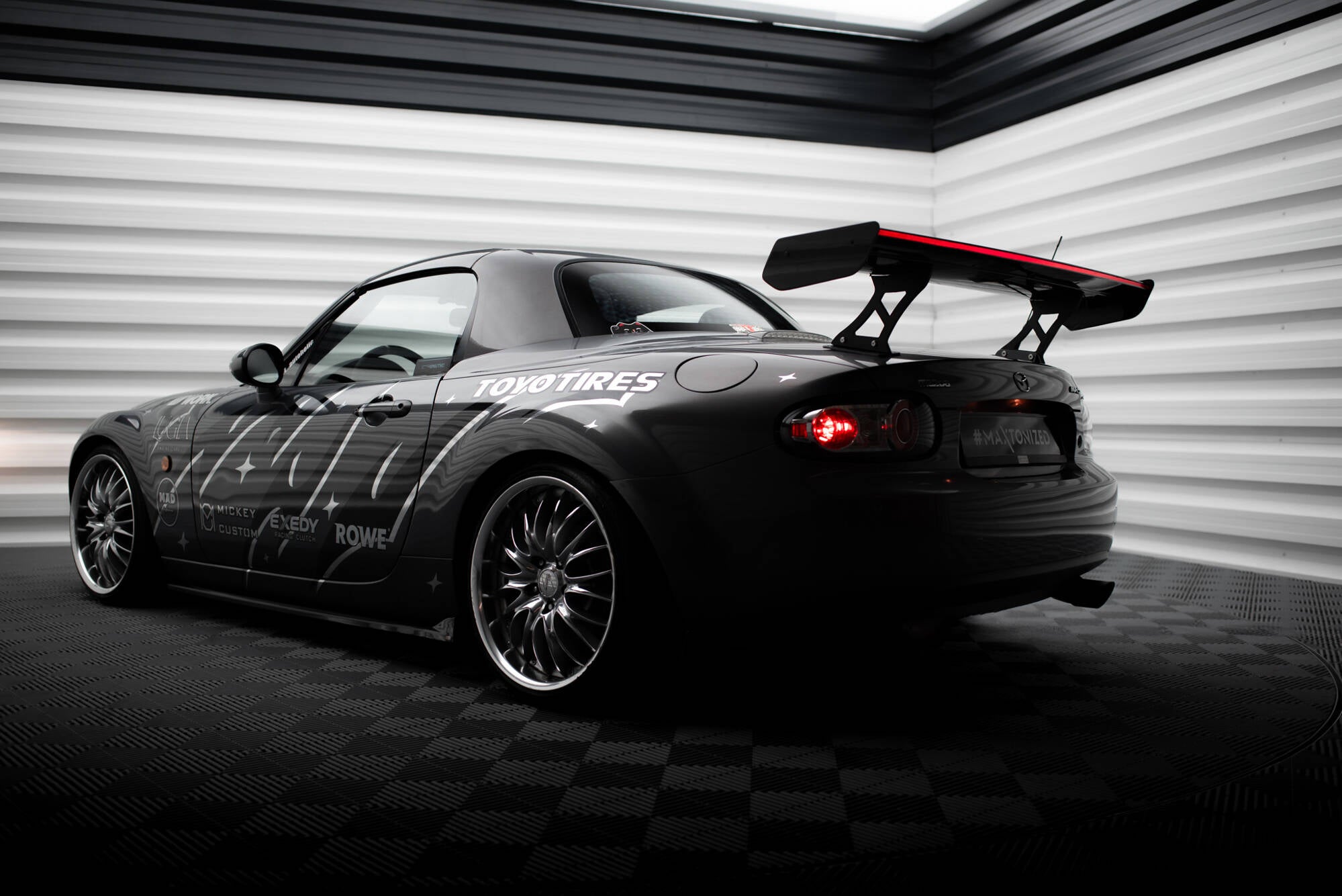 Maxton Design Carbon Spoiler+ LED Mazda MX5 Hardtop NC(MK3) für Mazda MX-5 Mk3 (NC)