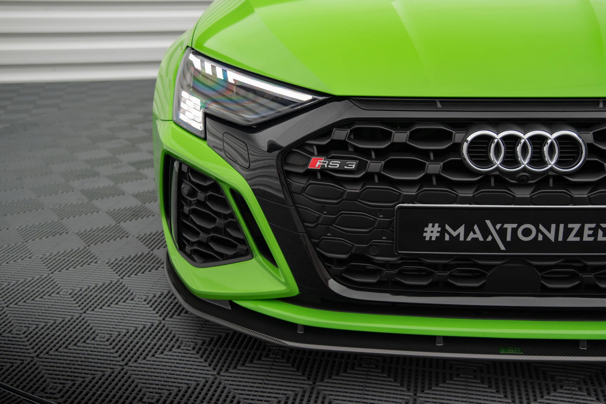 Maxton Design Prepreg Carbon Fiber Front Splitter Audi RS3 Limousine / Sportback 8Y für Audi A3
