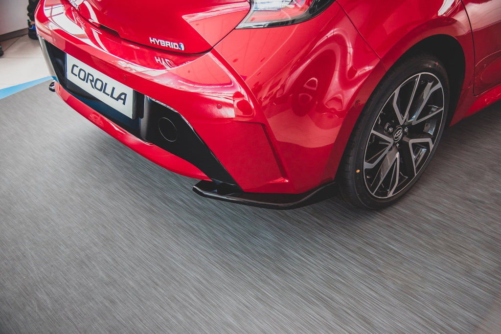 Maxton Design Heck Ansatz Flaps Diffusor passend für Toyota Corolla XII Hatchback schwarz Hochglanz
