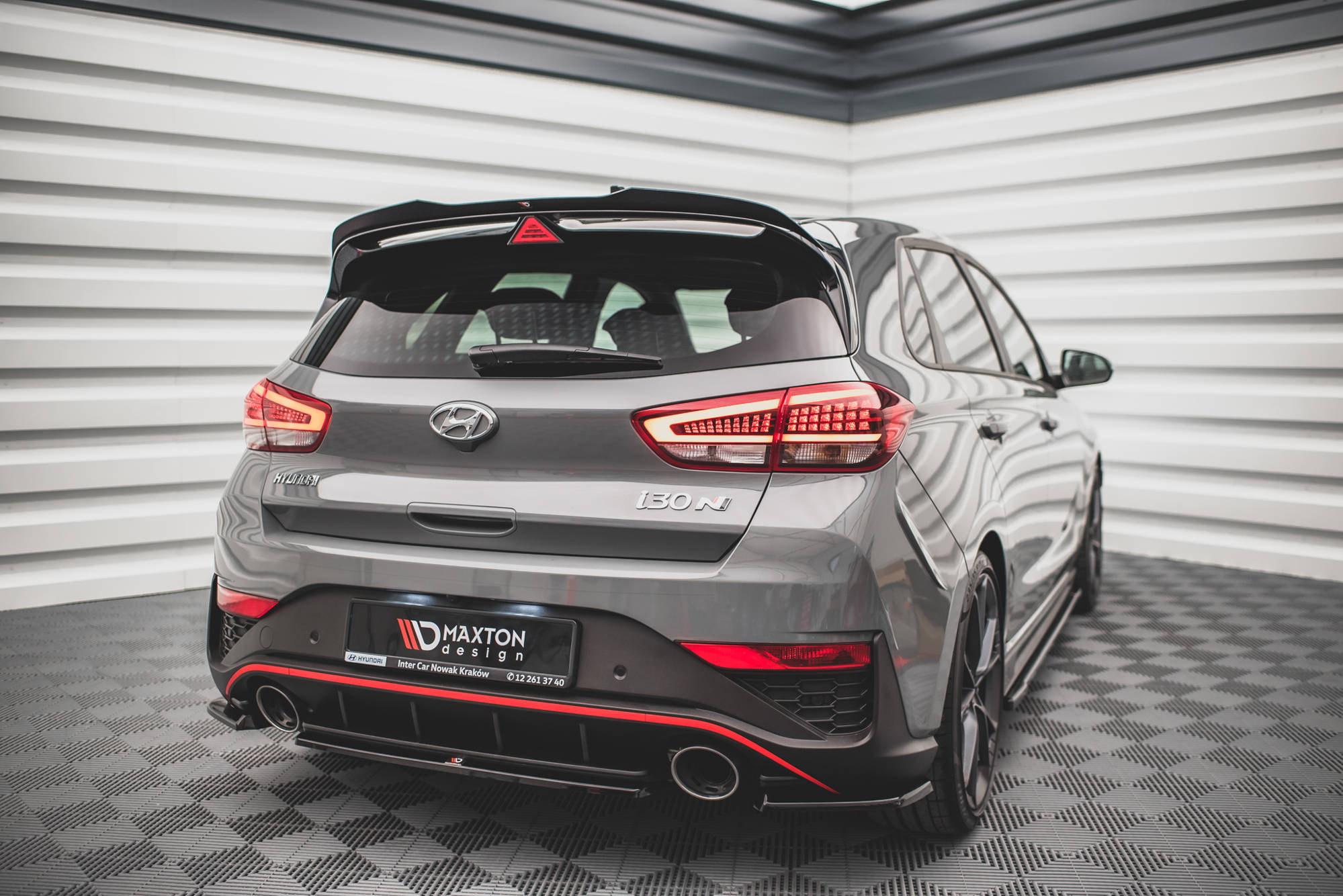 Maxton Design Heck Ansatz Flaps Diffusor V.2 passend für Hyundai I30 N Hatchback Mk3 Facelift schwarz Hochglanz