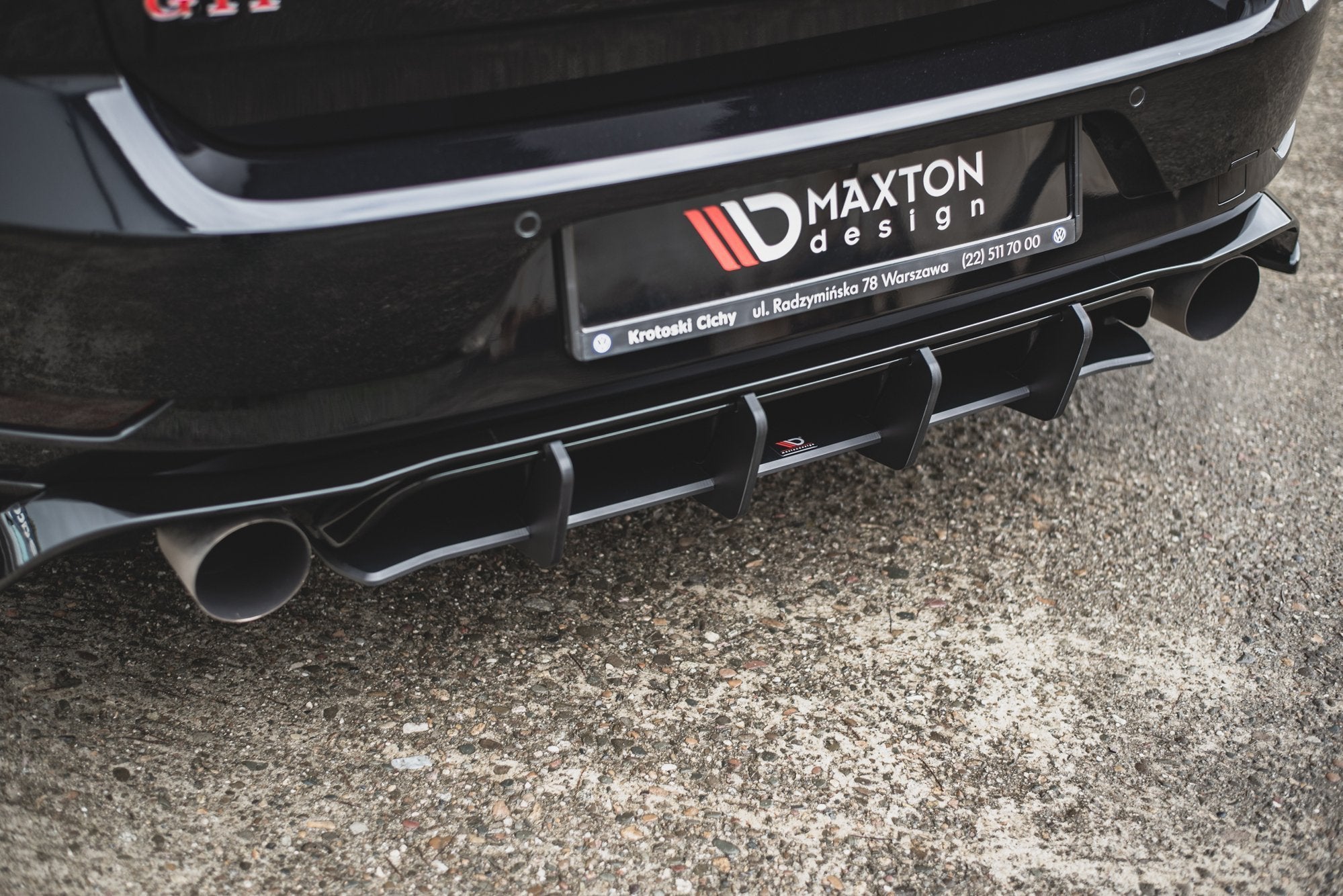 Maxton Design Robuste Racing Heckschürze passend für VW Golf 7 GTI TCR